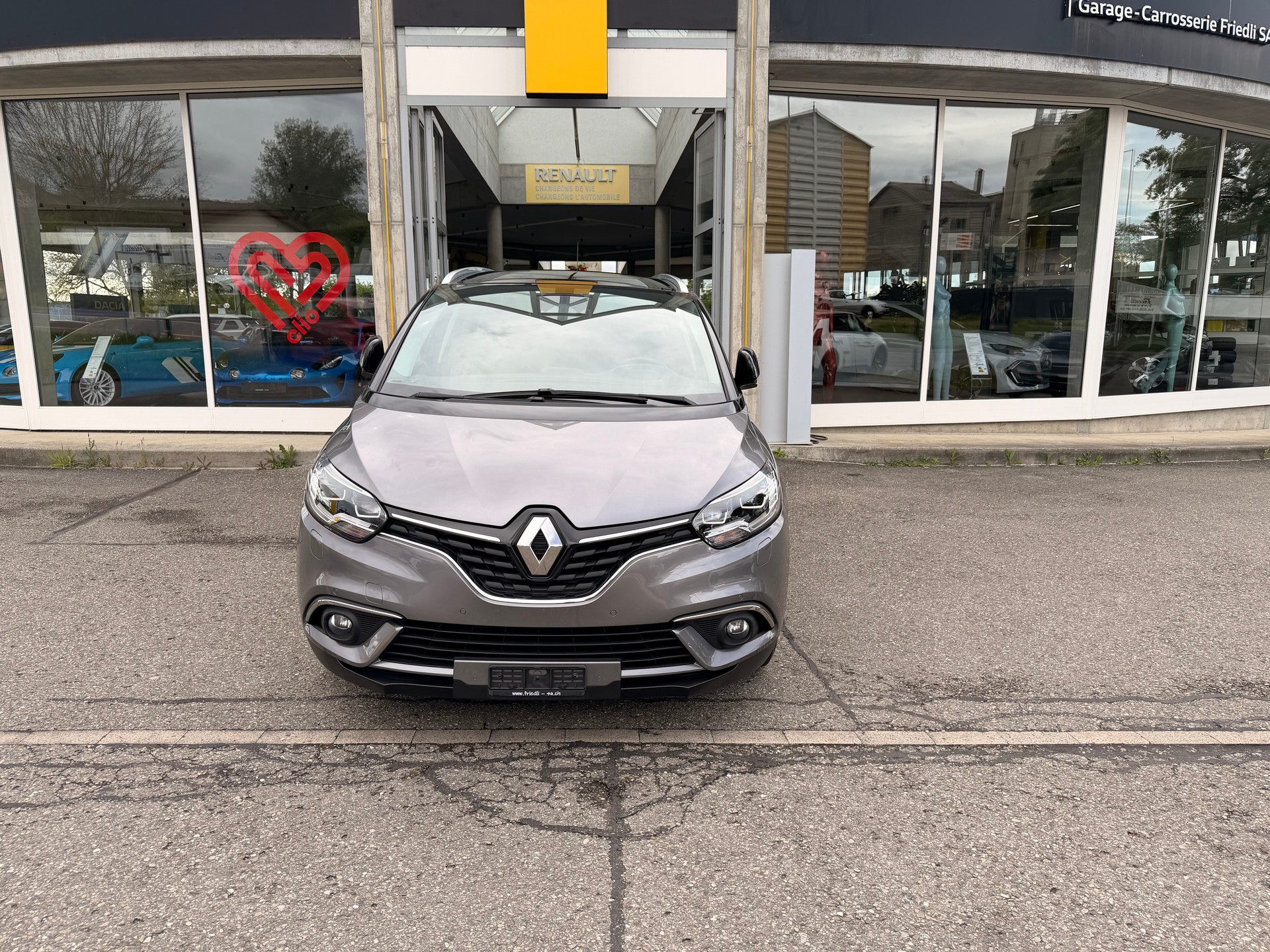 RENAULT Grand Scénic 1.3 TCe 140 Intens-image-1