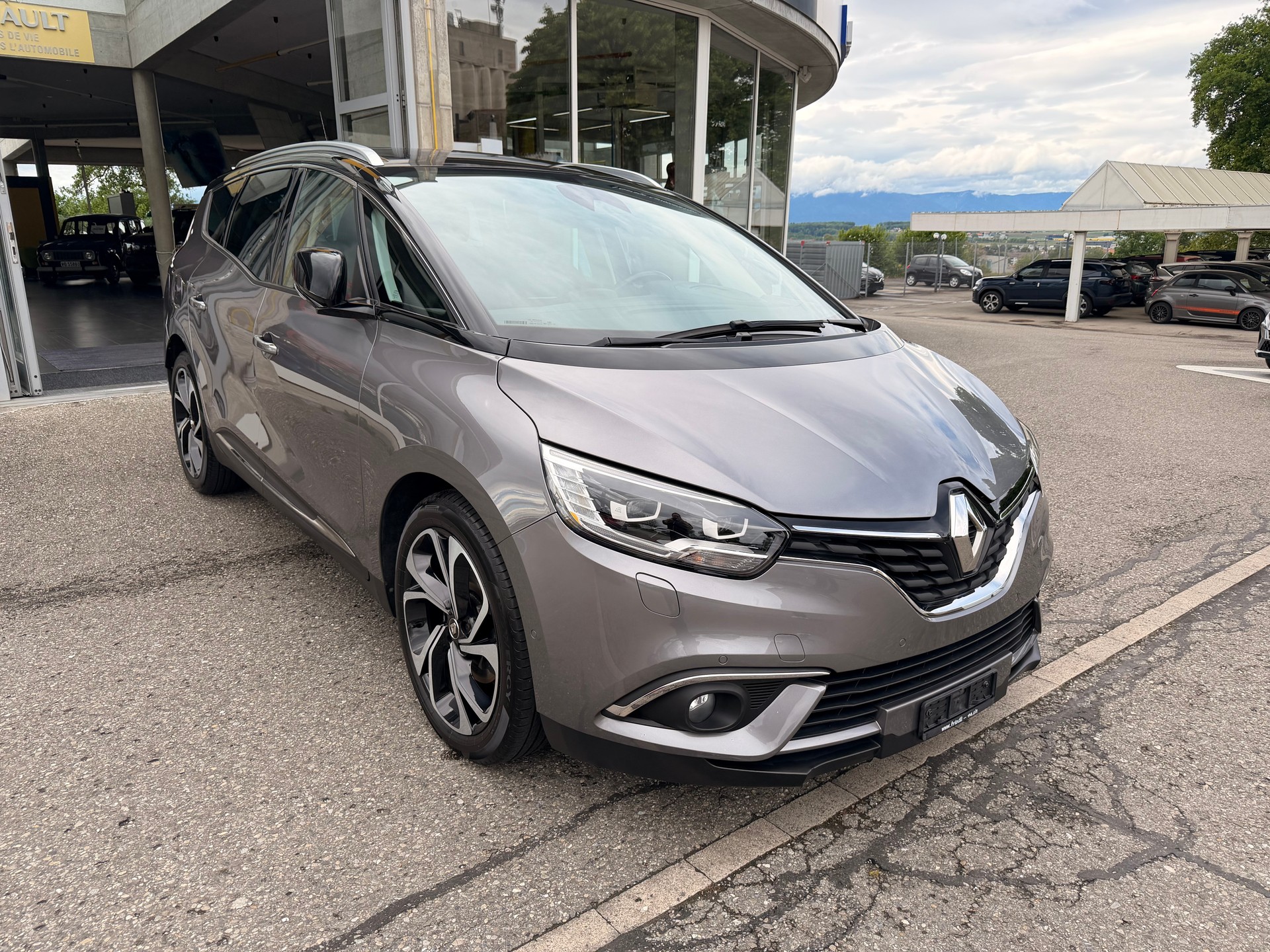 RENAULT Grand Scénic 1.3 TCe 140 Intens-image-2