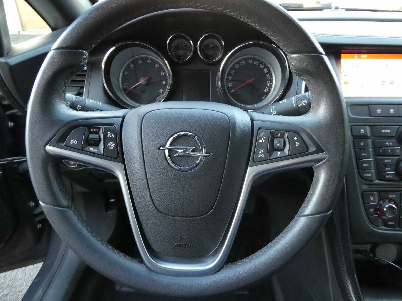 OPEL Cascada 1.6 T 170 eTEC Cosmo S/S-image-13