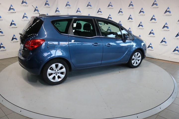 OPEL Meriva 1.4 Turbo Cosmo-image-19