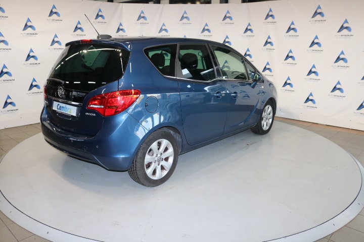 OPEL Meriva 1.4 Turbo Cosmo-image-18