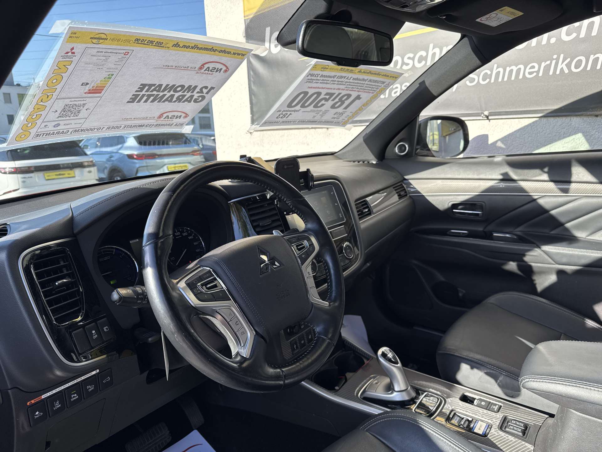 MITSUBISHI Outlander 2.4 PHEV Diamond 224PS 4WD Automat-image-1