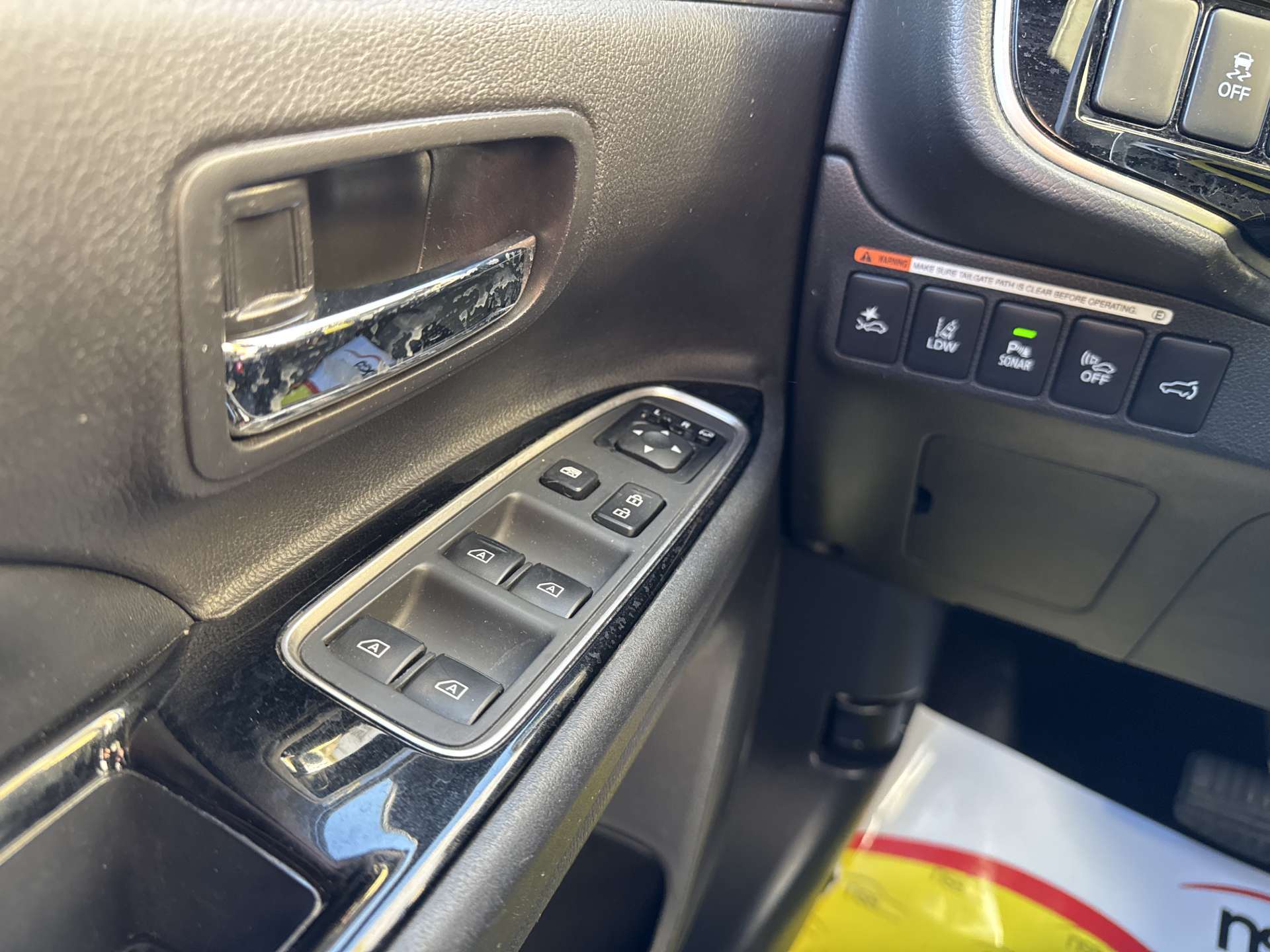 MITSUBISHI Outlander 2.4 PHEV Diamond 224PS 4WD Automat-image-15