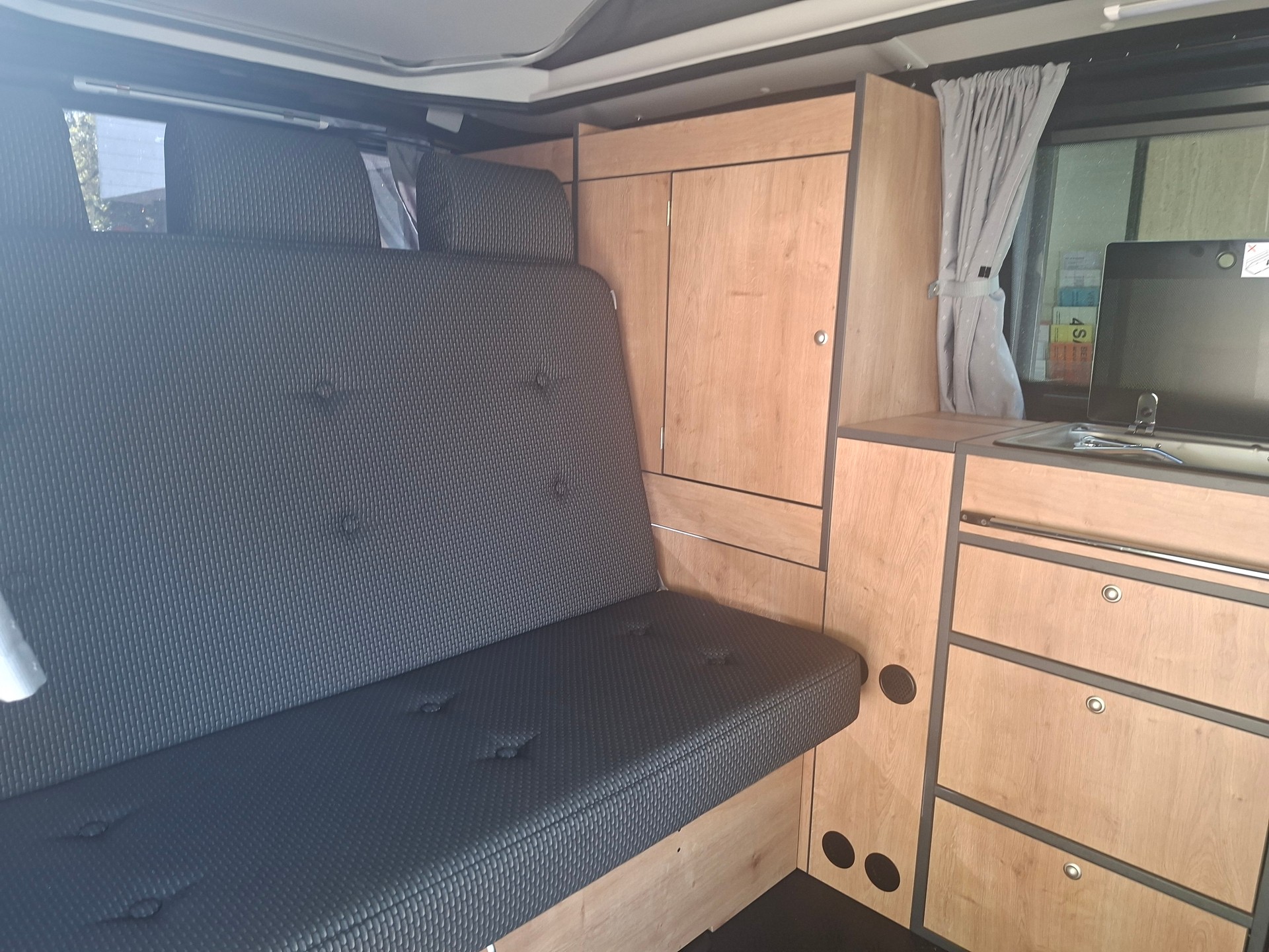 VW T6.1 2.0TDI 150PS MAREMONTI COMFORT CAMPER 5SITZE-image-9