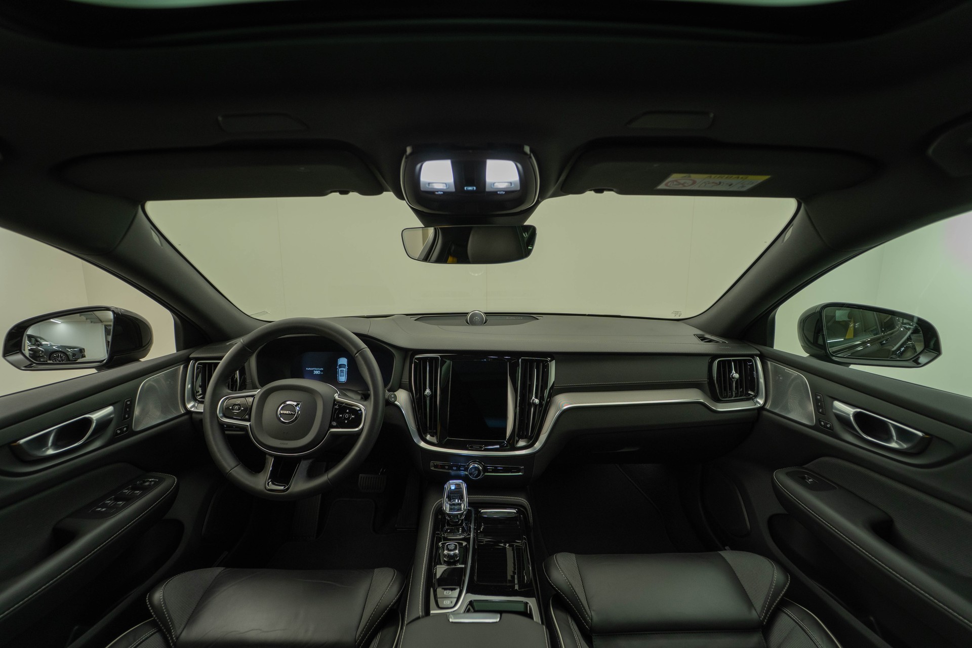 VOLVO V60 2.0 T8 TE Polestar eAWD-image-5