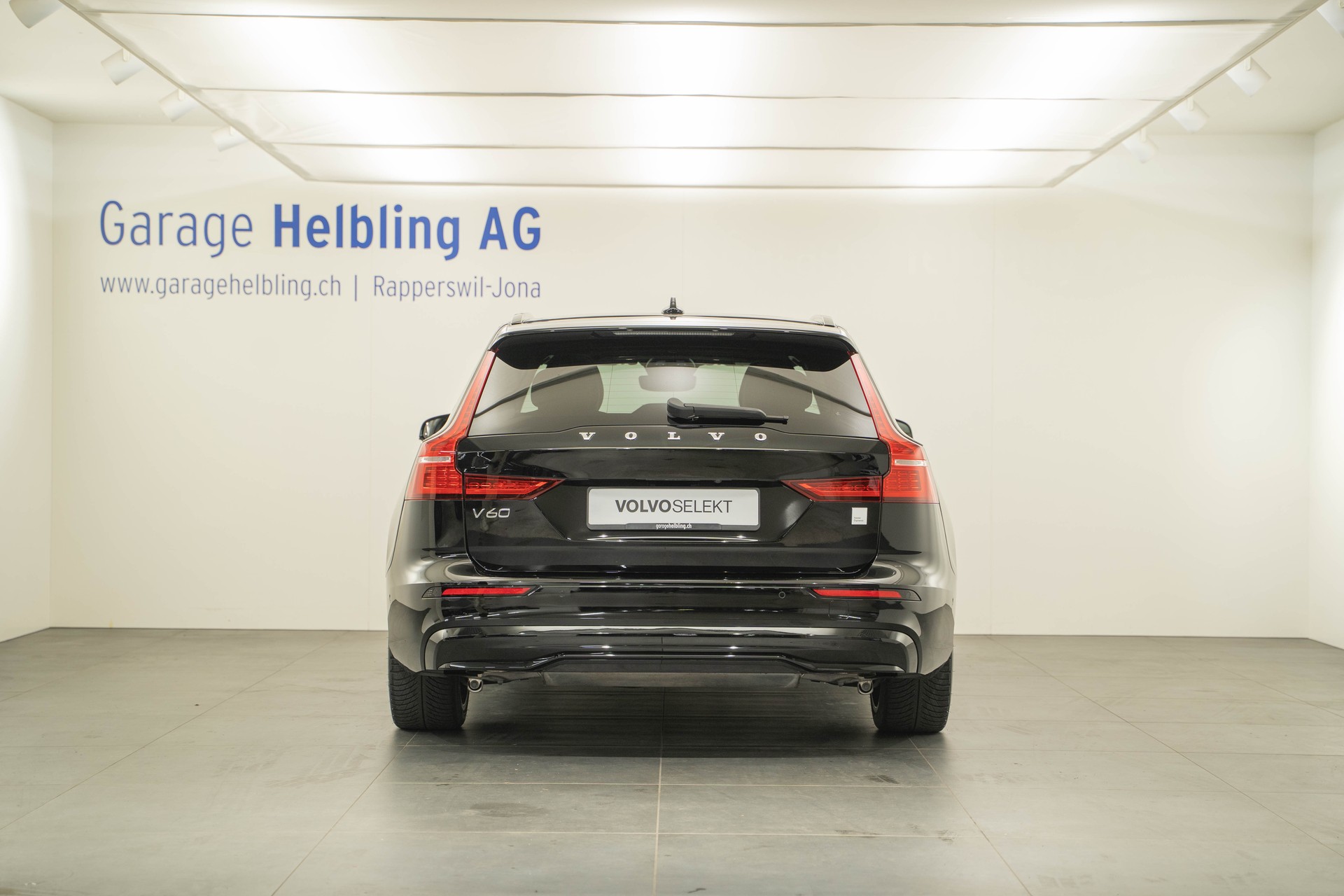 VOLVO V60 2.0 T8 TE Polestar eAWD-showroom-element-3