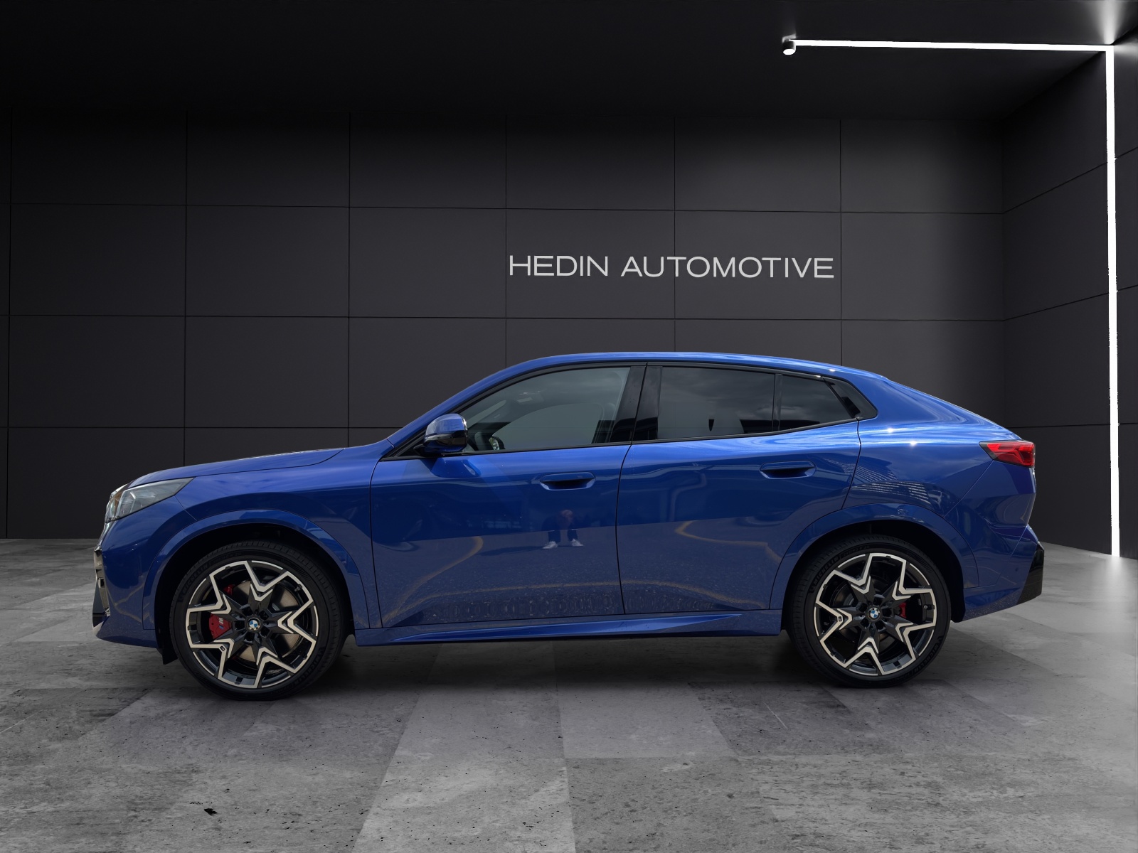BMW iX2 xDrive30-showroom-element-2