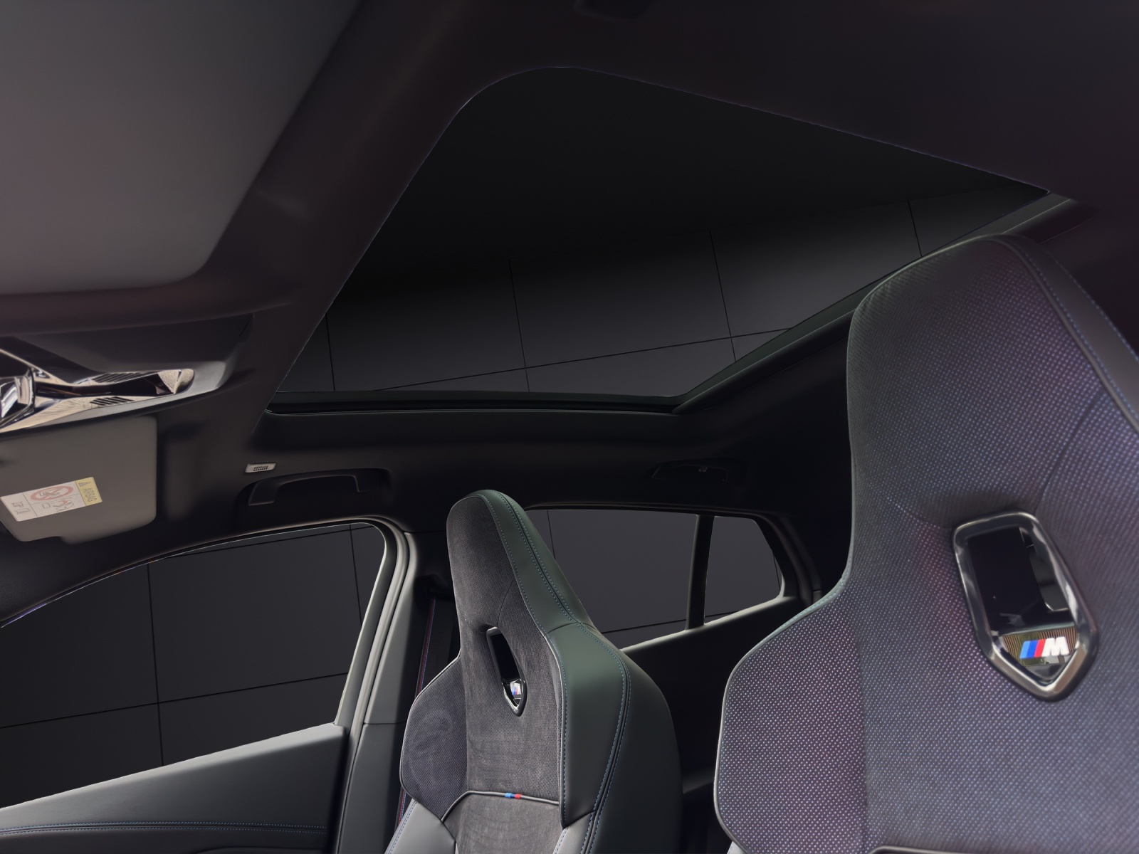 BMW iX2 xDrive30-image-12