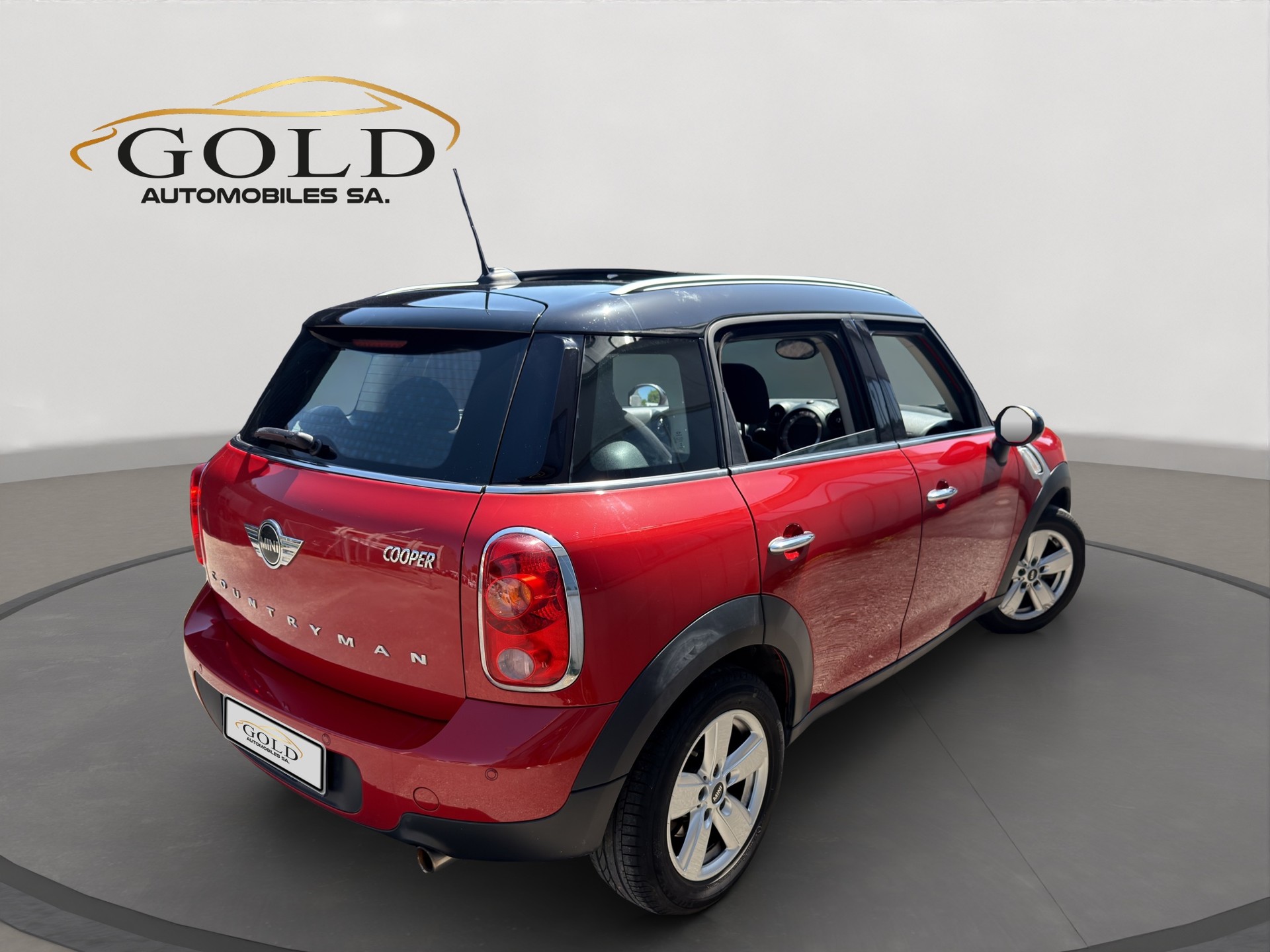 MINI Countryman Cooper FWD-image-1