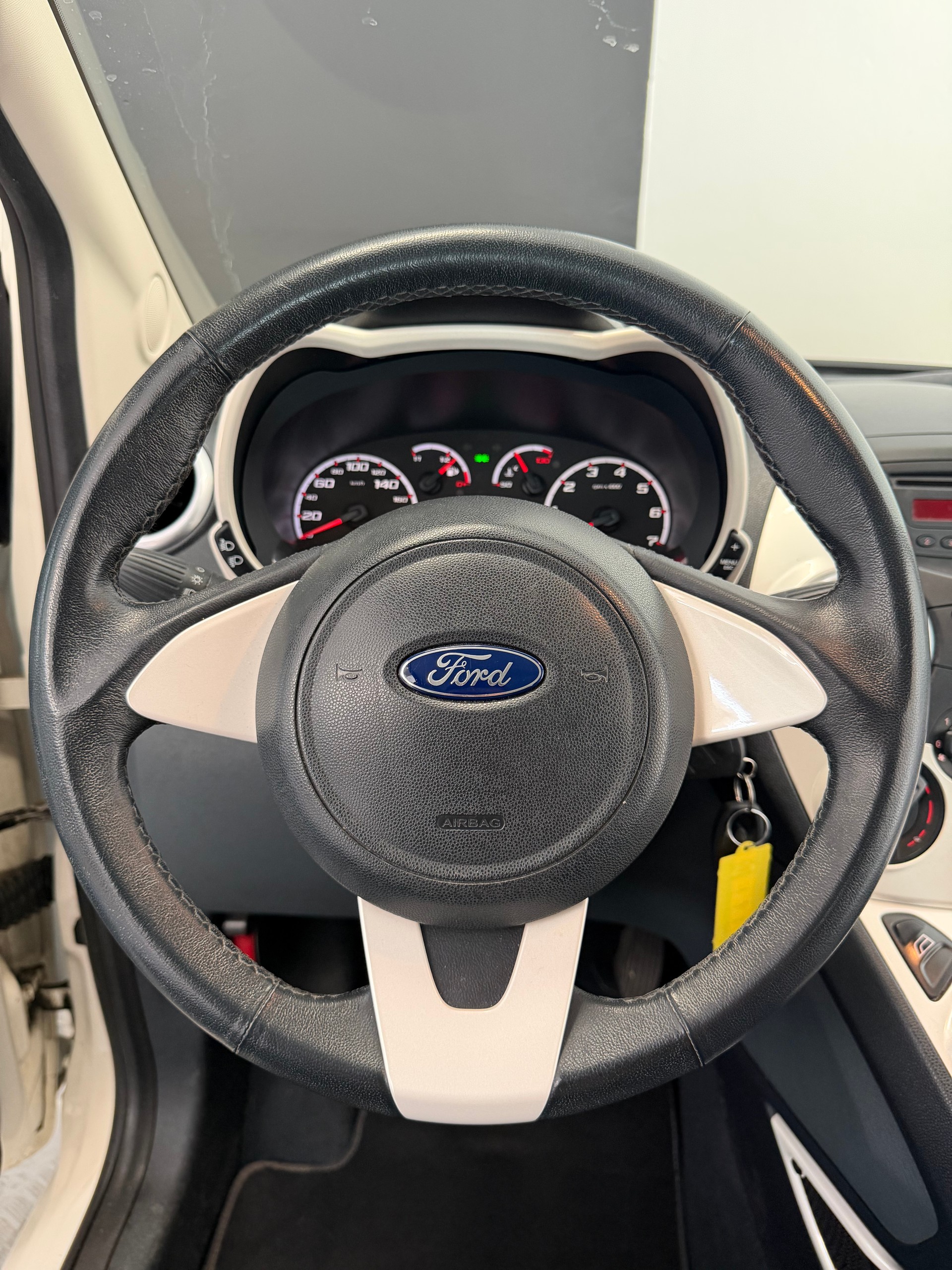 FORD KA 1.25 Ambiente ***CH-Fahrzeug***-image-8