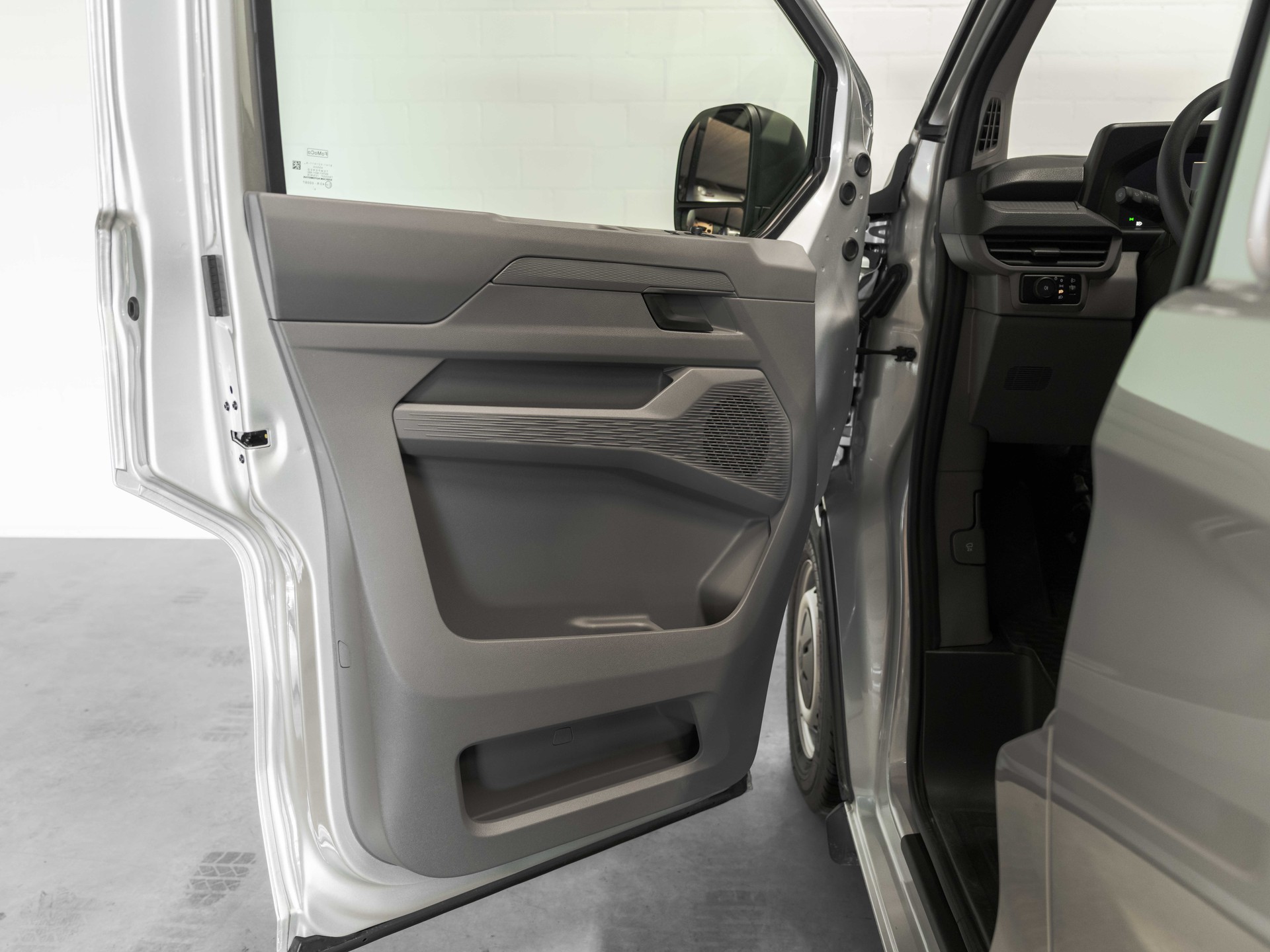 VW e-Transporter 63,8 kWh 5 Jahre oder 150'000km Werksgarantie-image-19