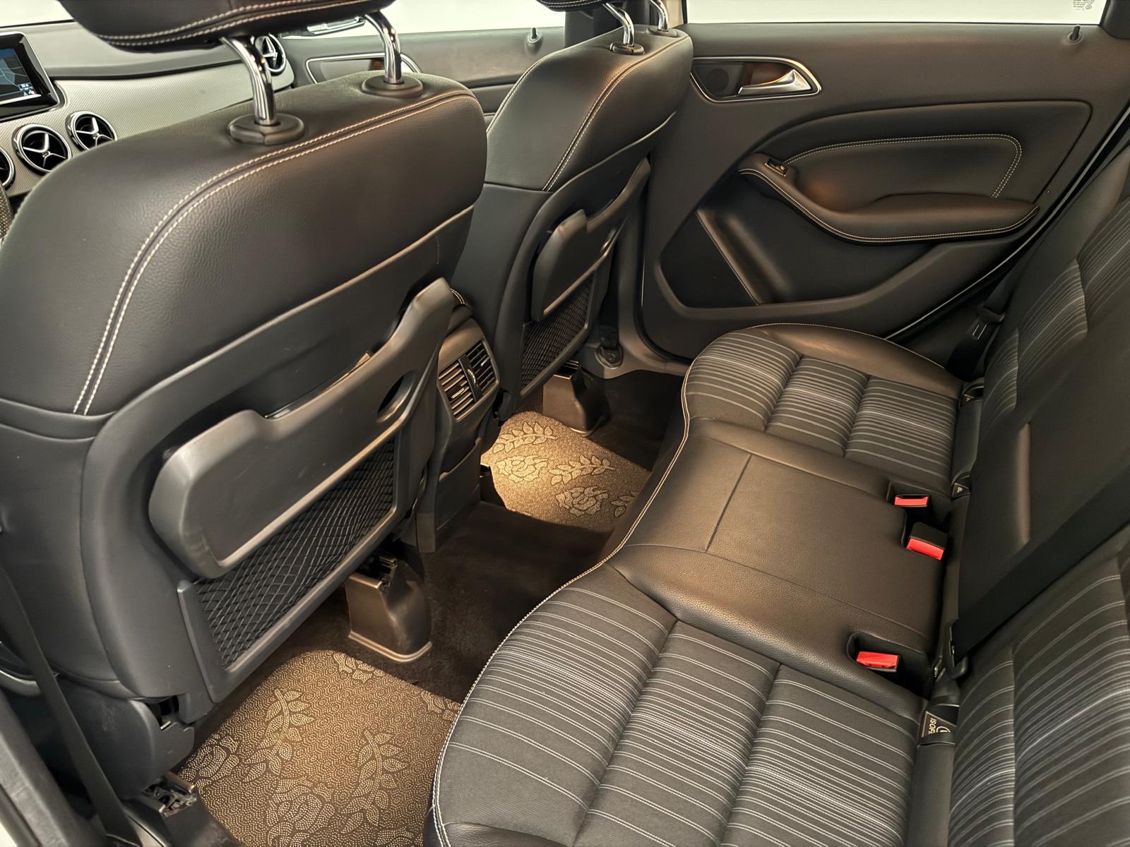 MERCEDES-BENZ B 220 4Matic 7G-DCT-image-11