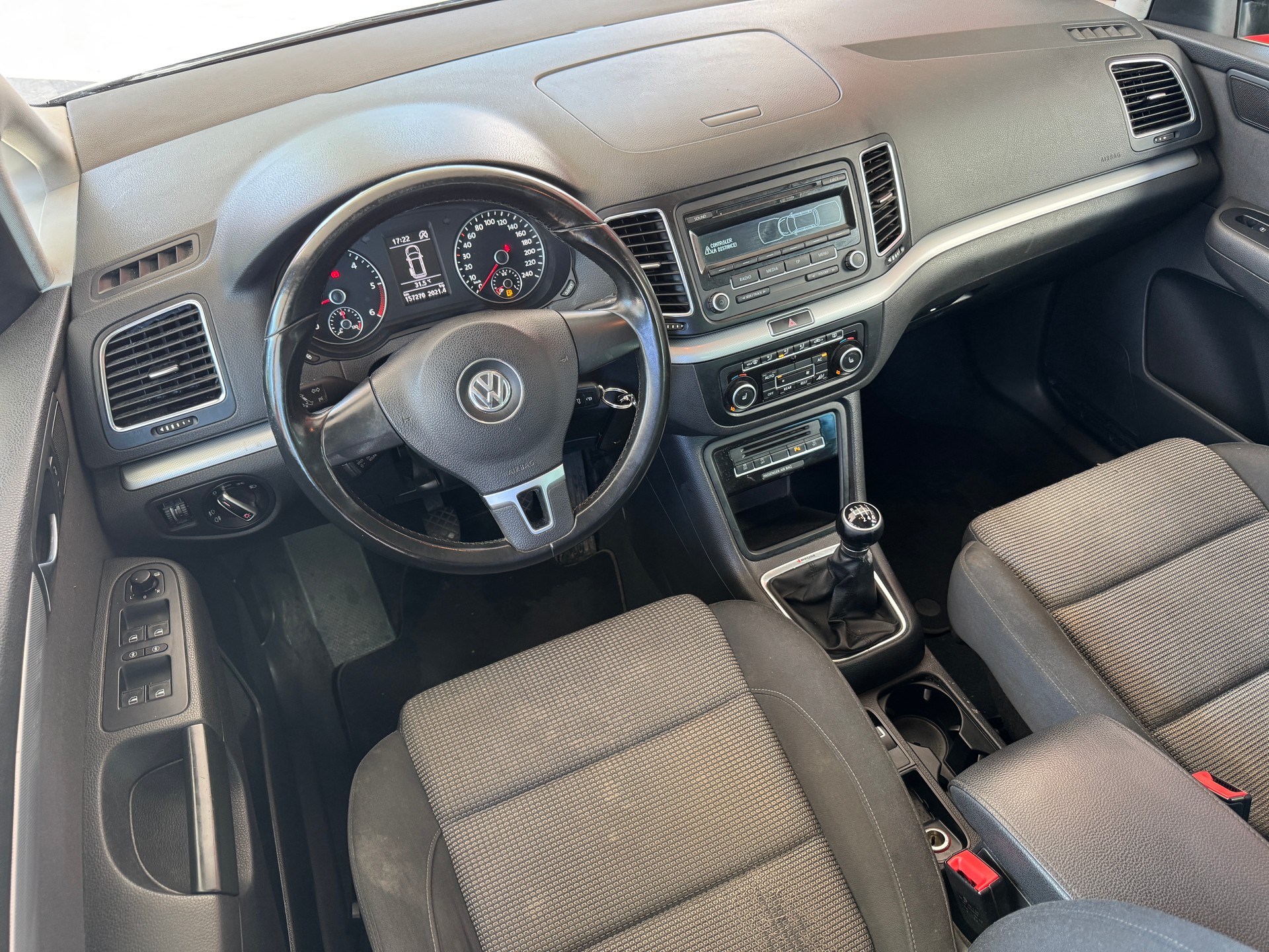 VW Sharan 2.0 TDI BMT Comfortline 4Motion-image-11