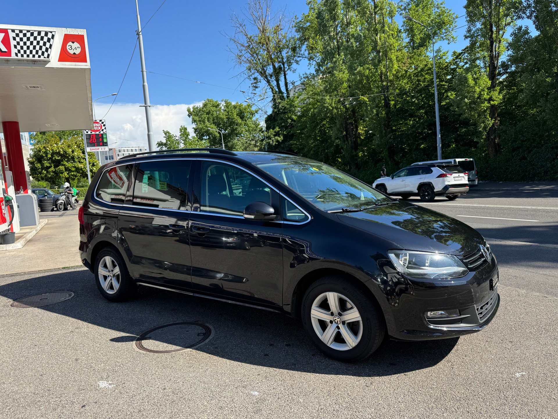 VW Sharan 2.0 TDI BMT Comfortline 4Motion-image-2