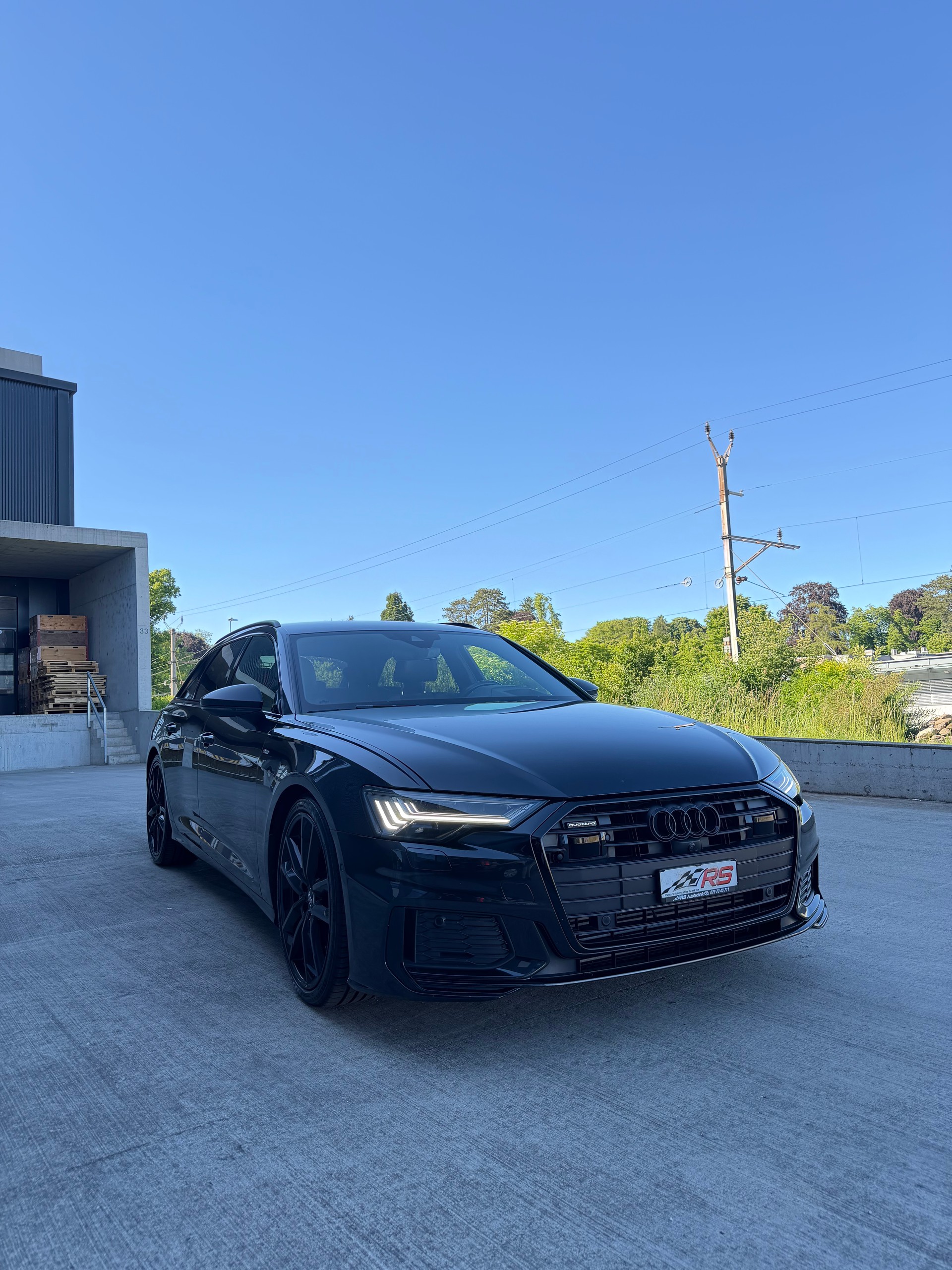 AUDI A6 Avant 45 TDI quattro tiptronic-image-1