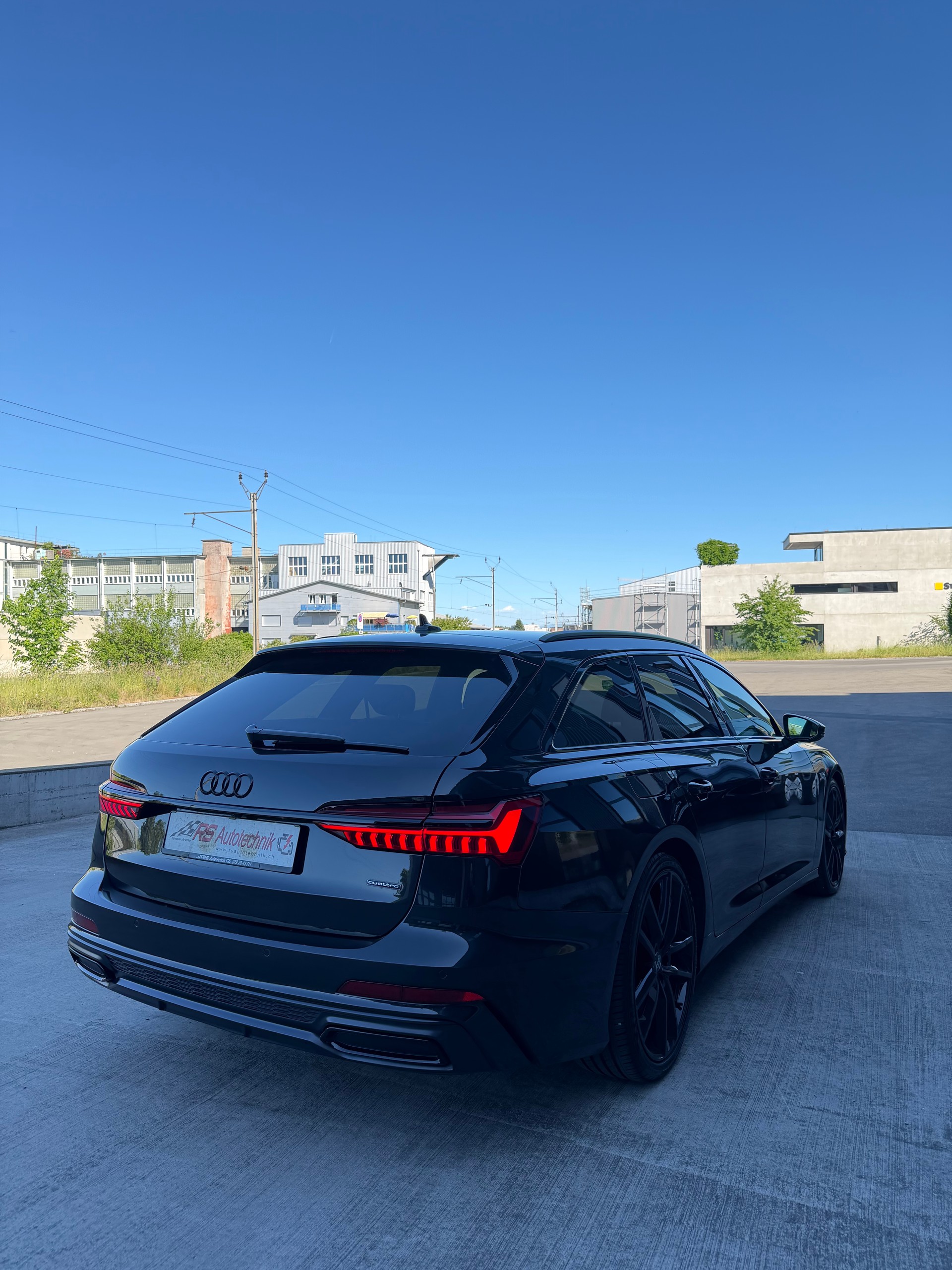 AUDI A6 Avant 45 TDI quattro tiptronic-image-3