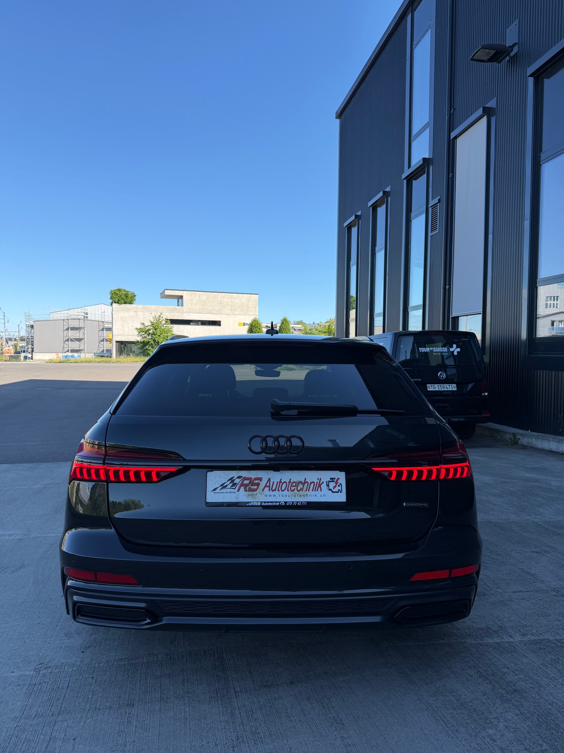 AUDI A6 Avant 45 TDI quattro tiptronic-image-4