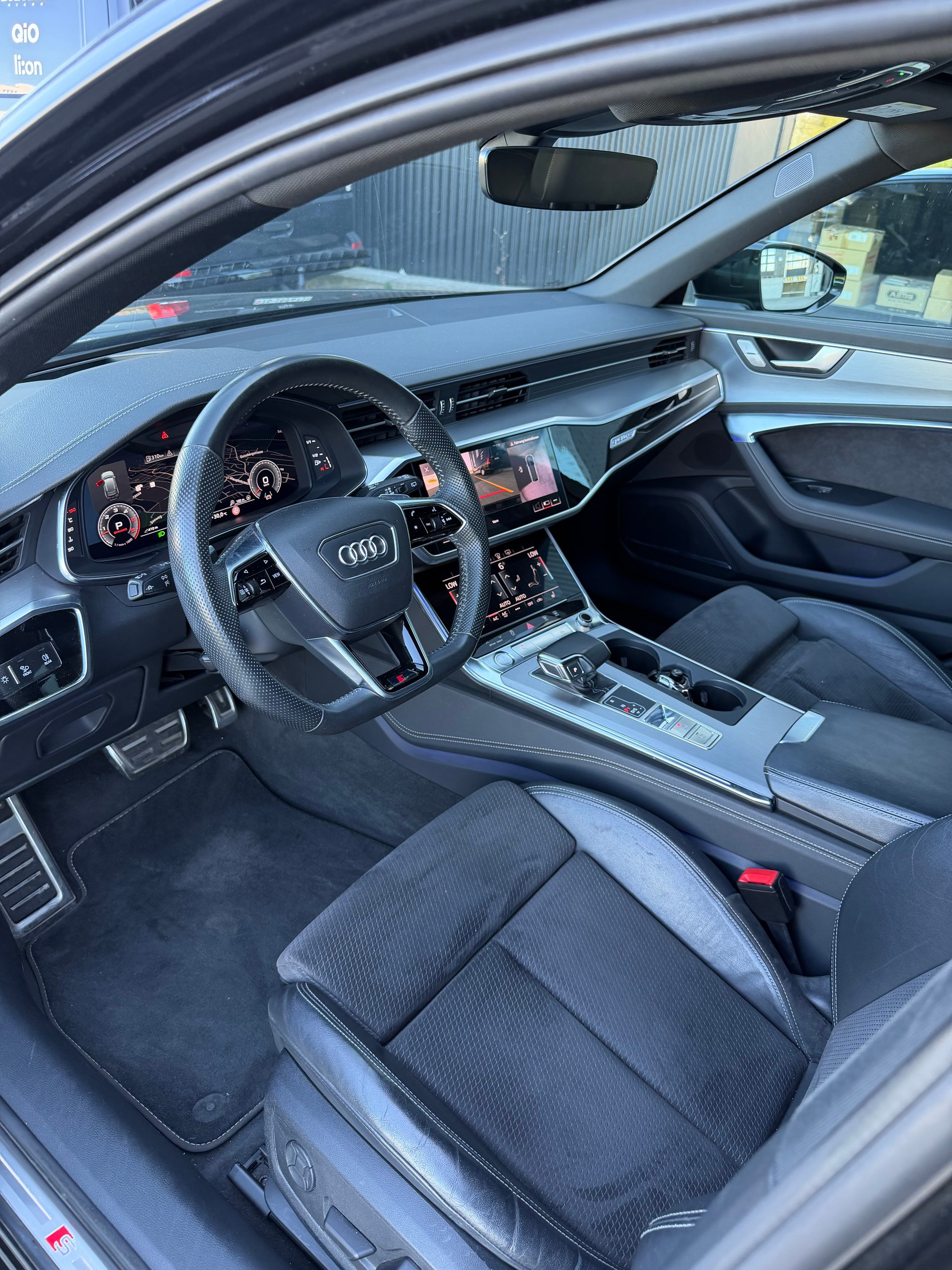 AUDI A6 Avant 45 TDI quattro tiptronic-image-5