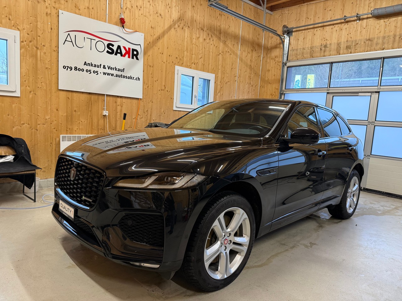 JAGUAR F-Pace 3.0 D300 R-Dynamic MHEV SE AWD