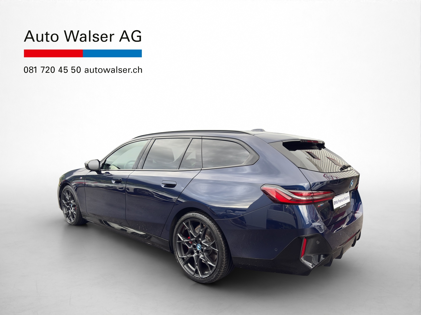 BMW i5 M60 xDrive Touring-showroom-element-2