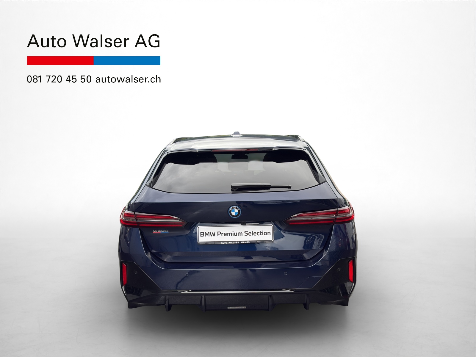 BMW i5 M60 xDrive Touring-showroom-element-3