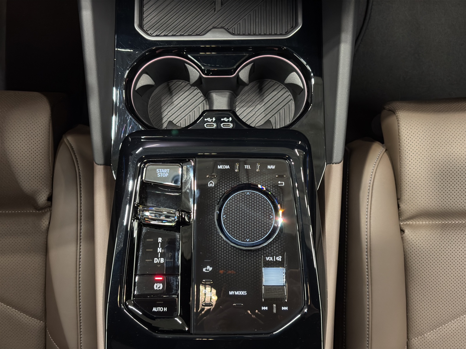 BMW i5 M60 xDrive Touring-image-18