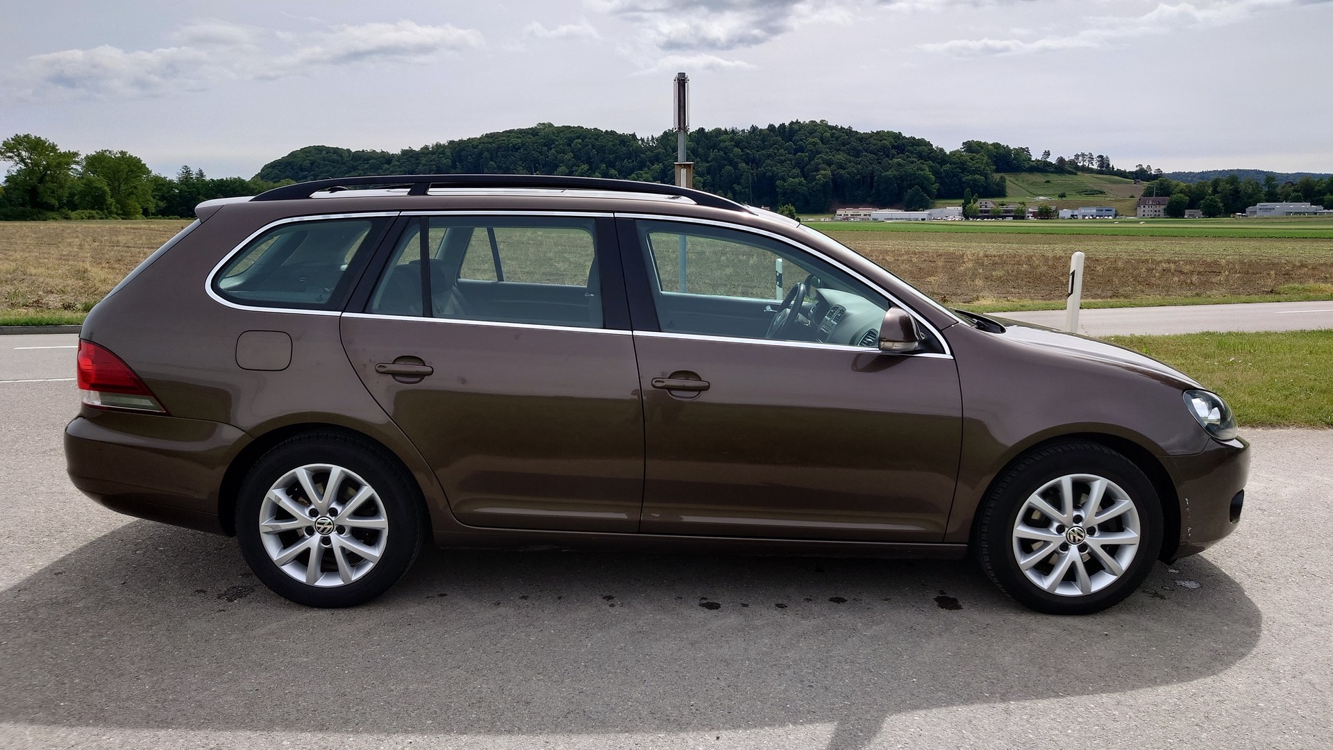 VW Golf Variant 1.2 TSI Comfortline DSG-image-6