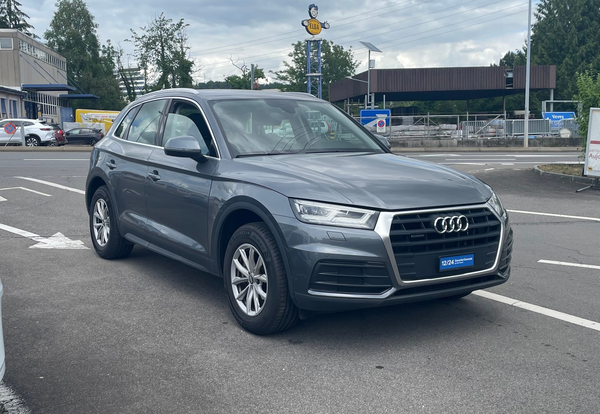 AUDI Q5 35 TDI quattro S-tronic-showroom-element-2