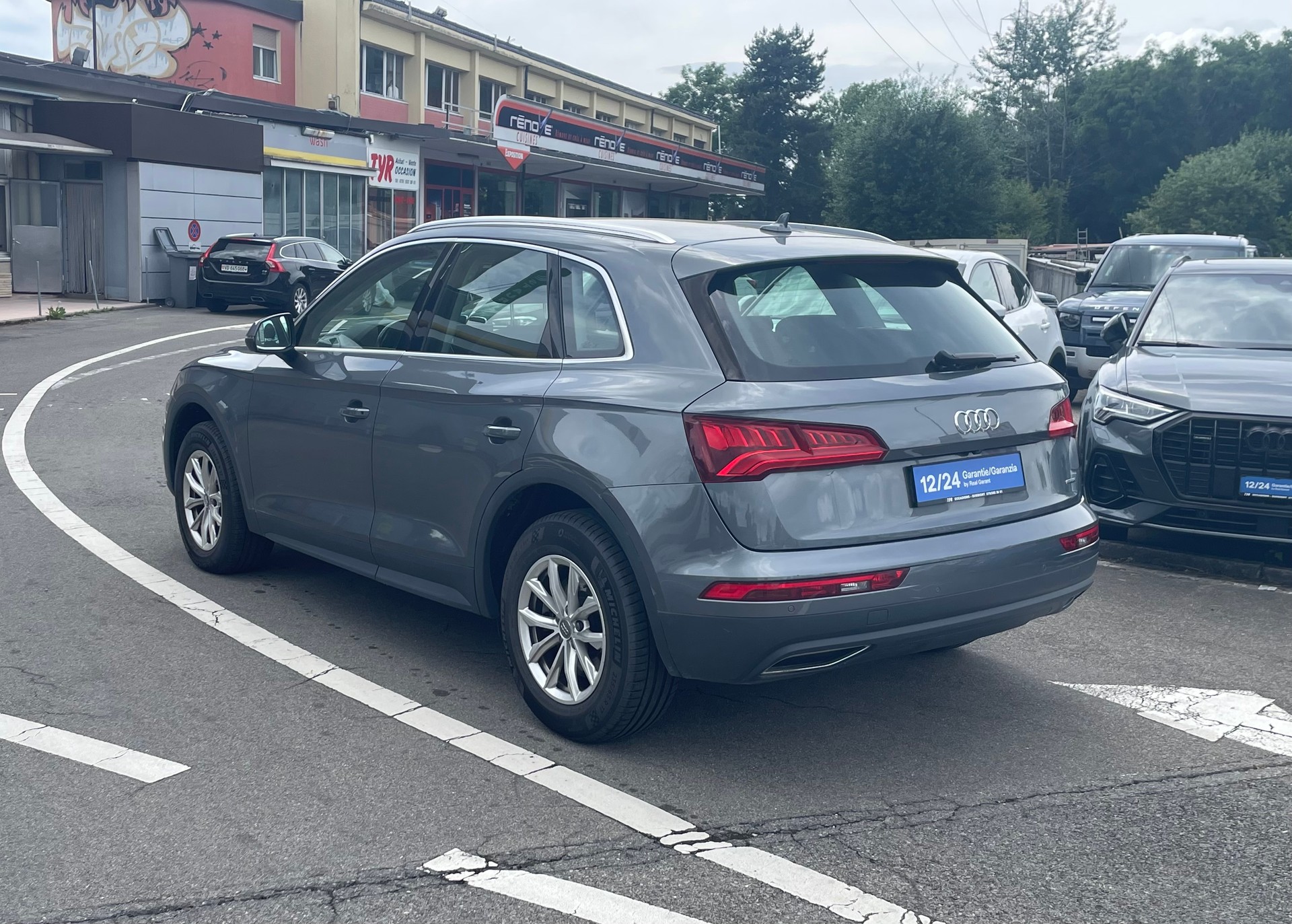 AUDI Q5 35 TDI quattro S-tronic-image-5