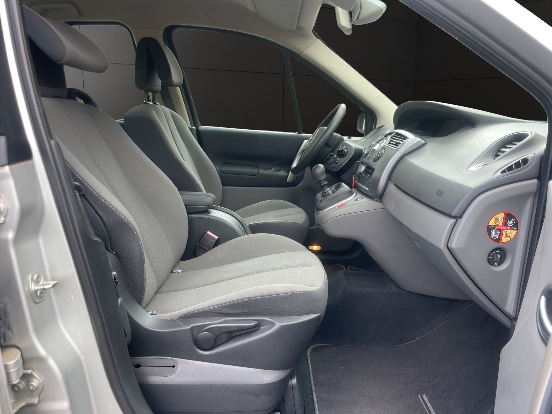 RENAULT Scénic 1.6 16V Expression-image-13