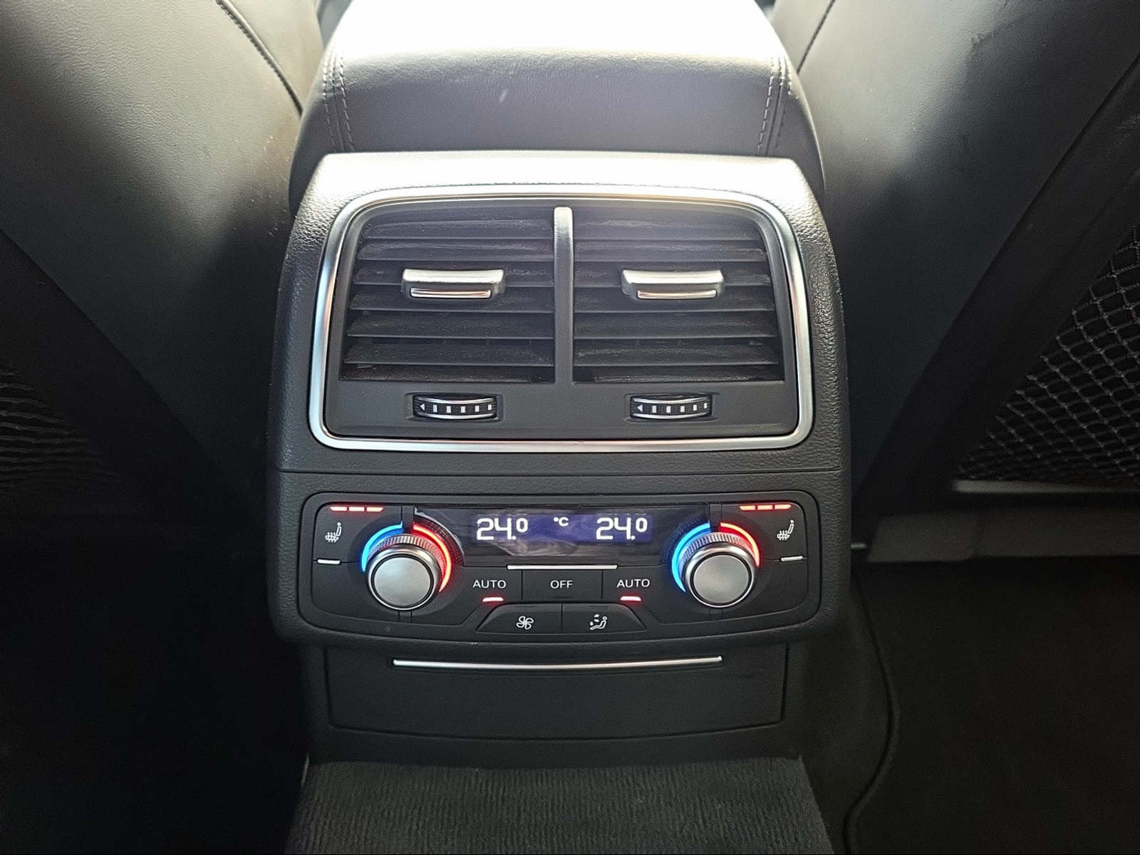 AUDI A6 Avant 3.0 TDI V6 quattro S-tronic-image-16