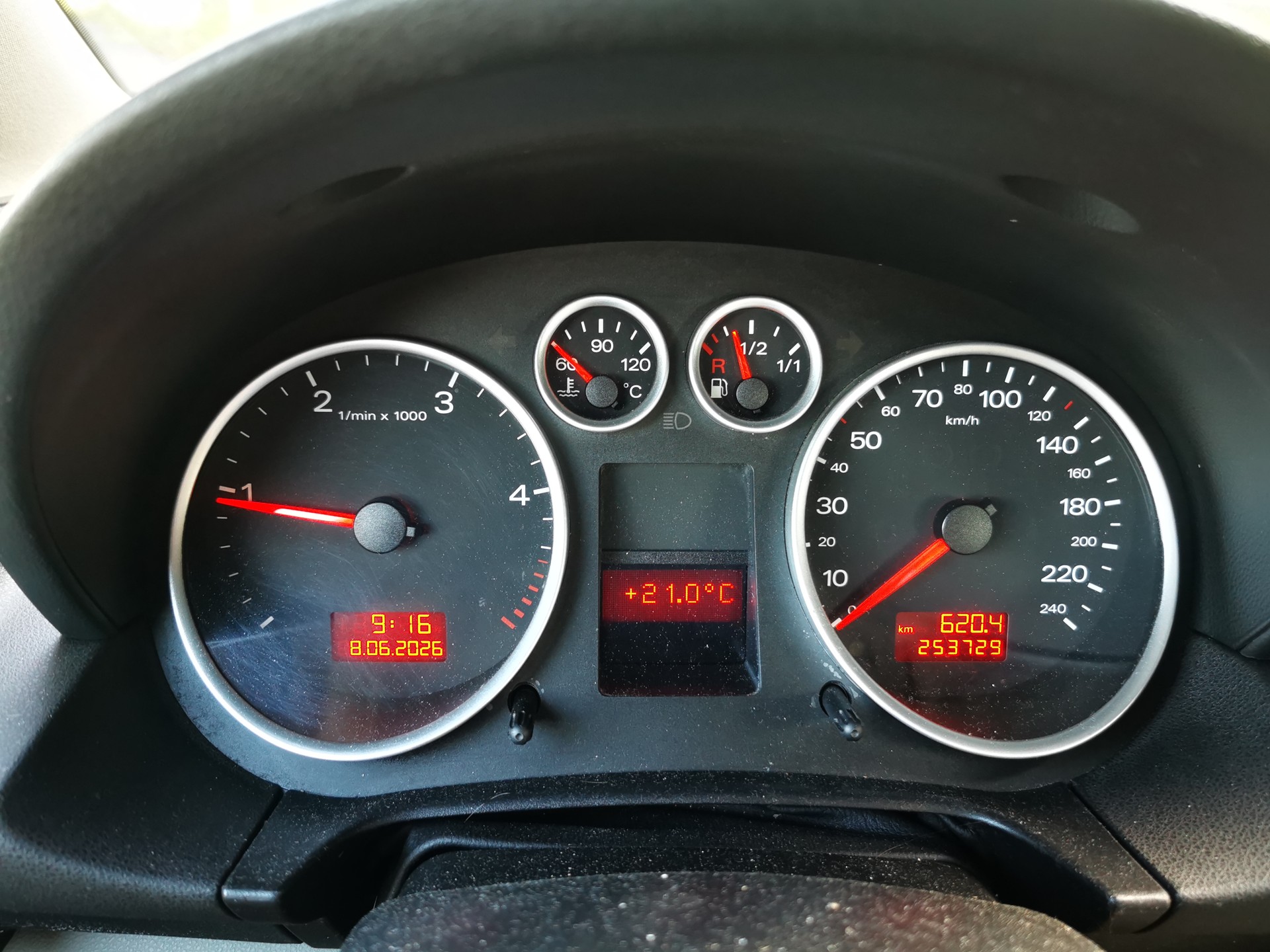 AUDI A2 1.4 TDI-image-13