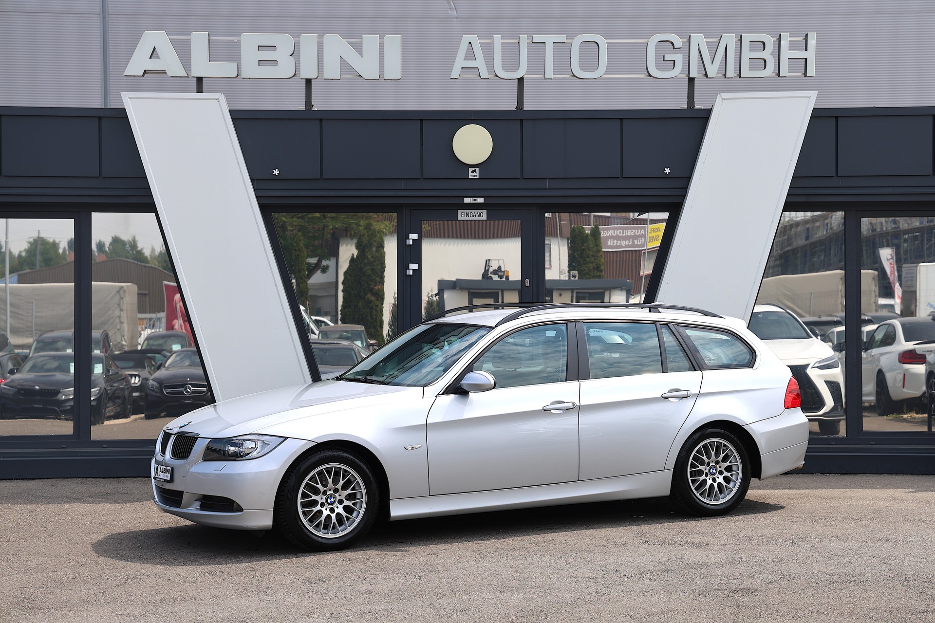 BMW 325i Touring