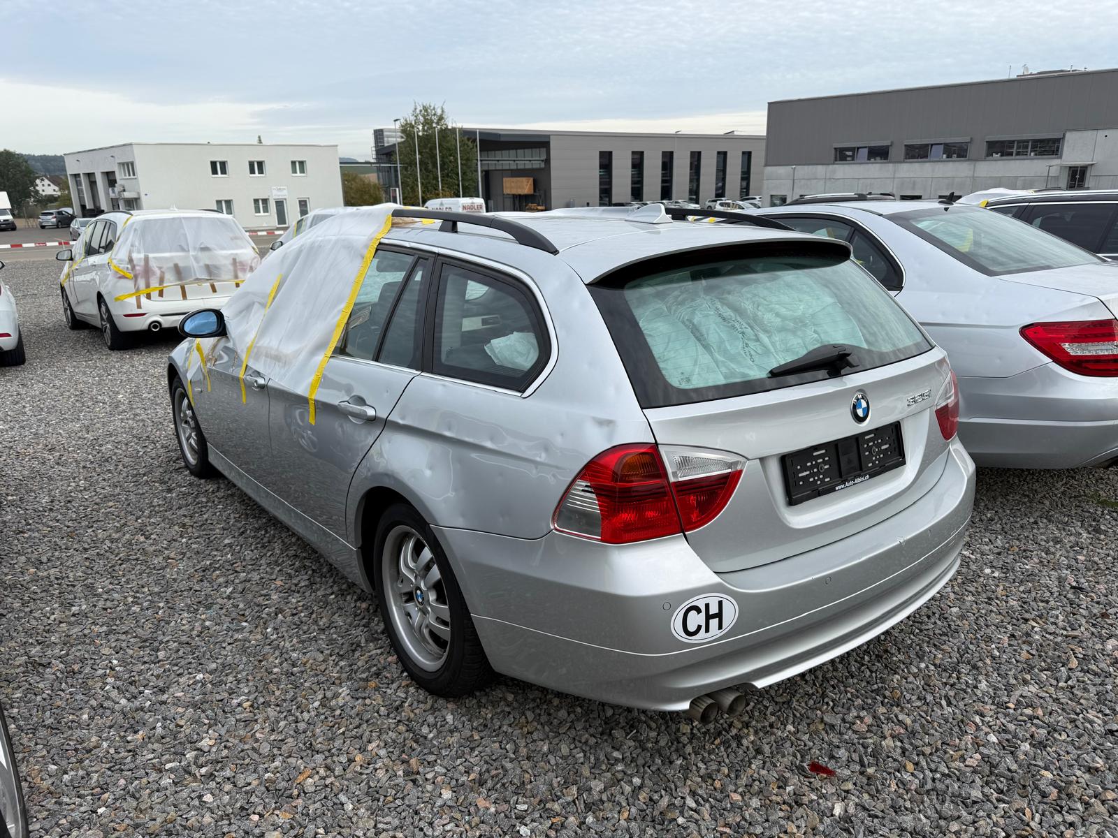 BMW 325i Touring *HAGELSCHADEN* **Jetzt nur noch CHF 7'900.- statt CHF 10'900.-**-image-19
