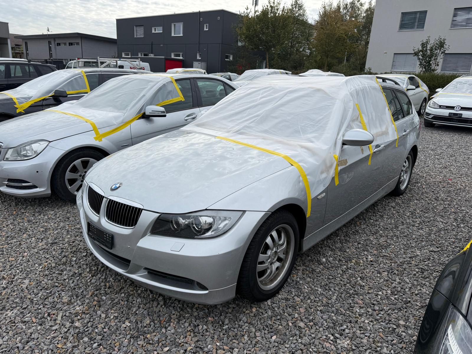BMW 325i Touring *HAGELSCHADEN* **Jetzt nur noch CHF 7'900.- statt CHF 10'900.-**-image-18