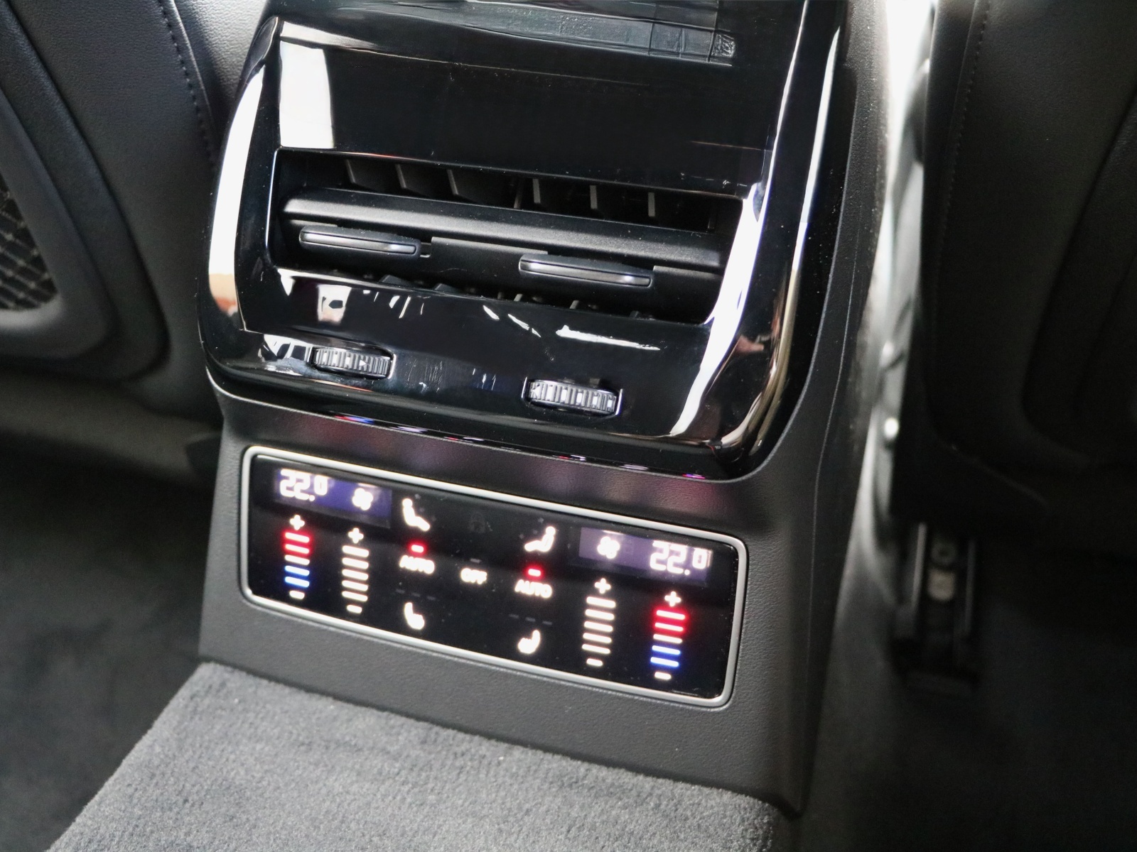 AUDI A6 Avant e-hybrid quattro 220 kW S tronic-image-16