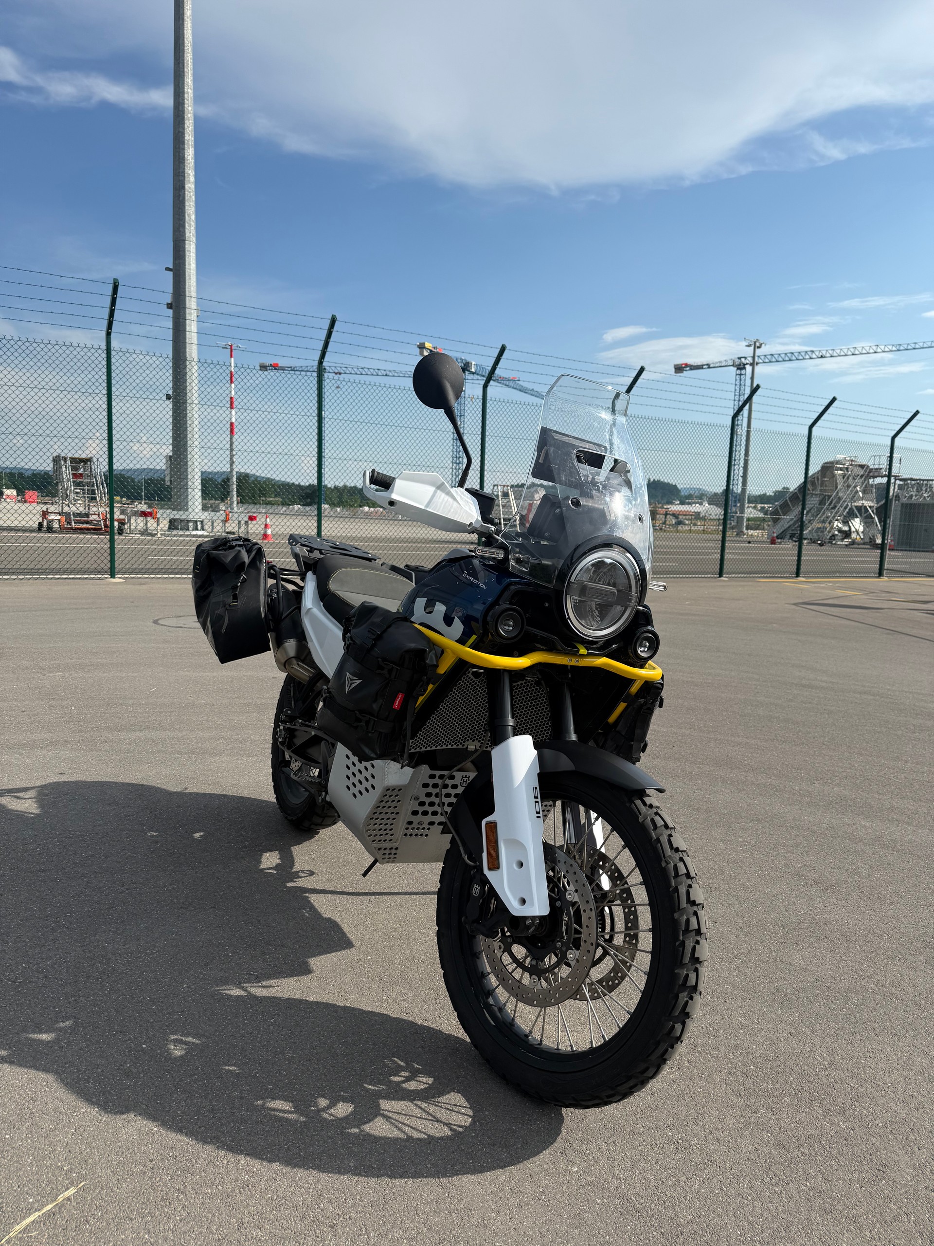 HUSQVARNA Norden 901-image-1