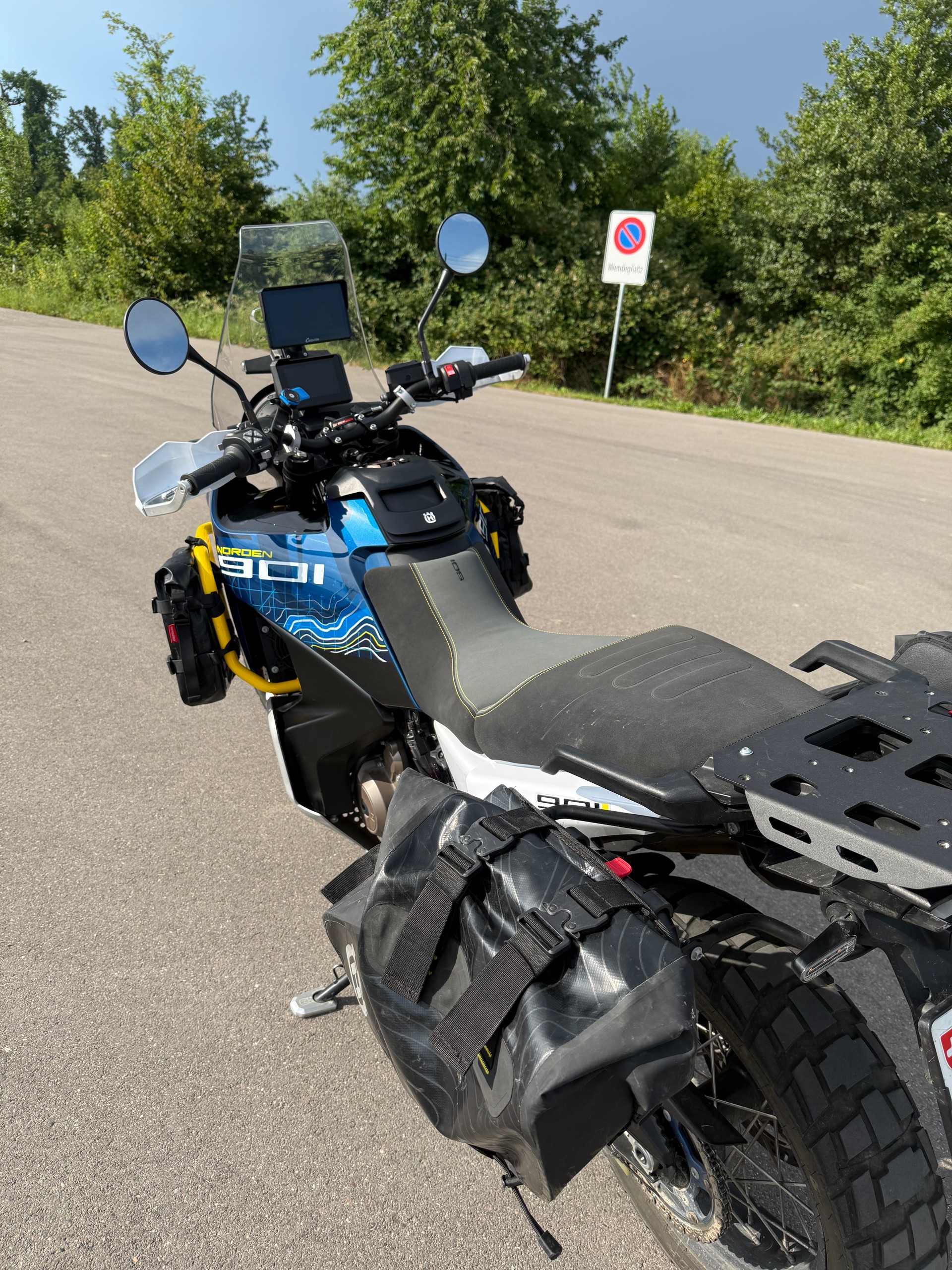 HUSQVARNA Norden 901-image-2
