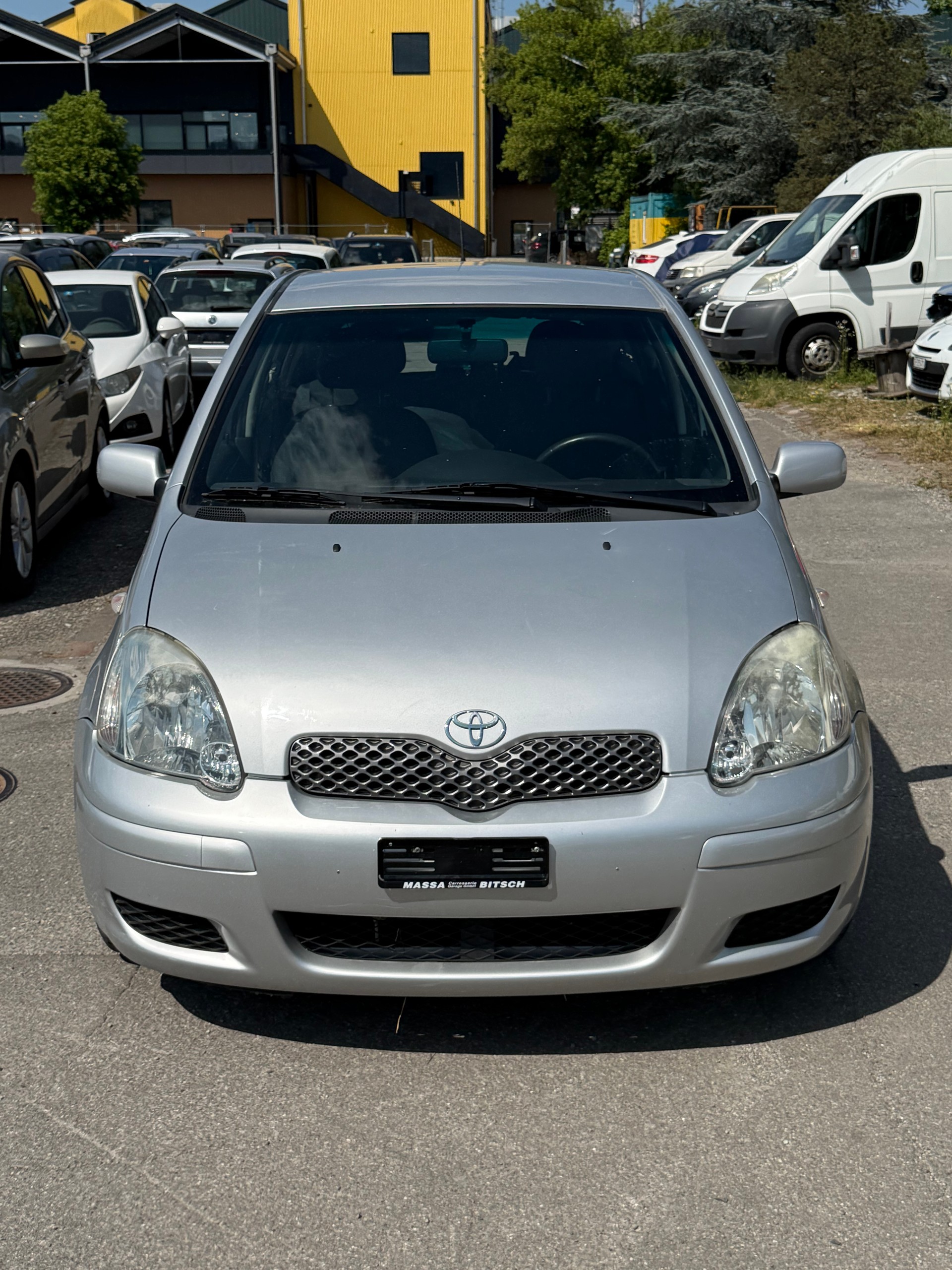 TOYOTA Yaris 1.3 Linea Sol-image-2