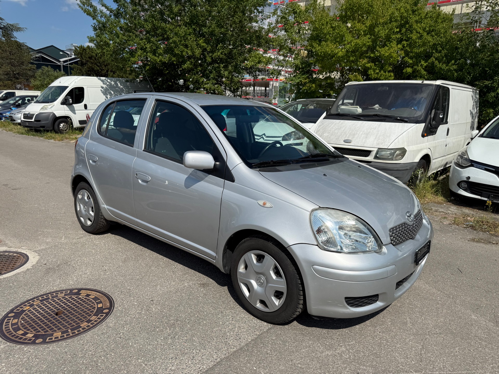 TOYOTA Yaris 1.3 Linea Sol-image-7