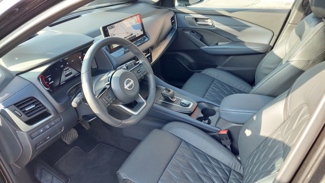 NISSAN Qashqai 1.3 MHEV Tekna+ 4x4-image-7