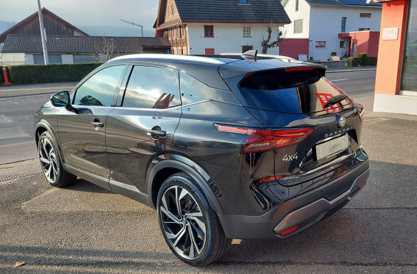 NISSAN Qashqai 1.3 MHEV Tekna+ 4x4-image-2