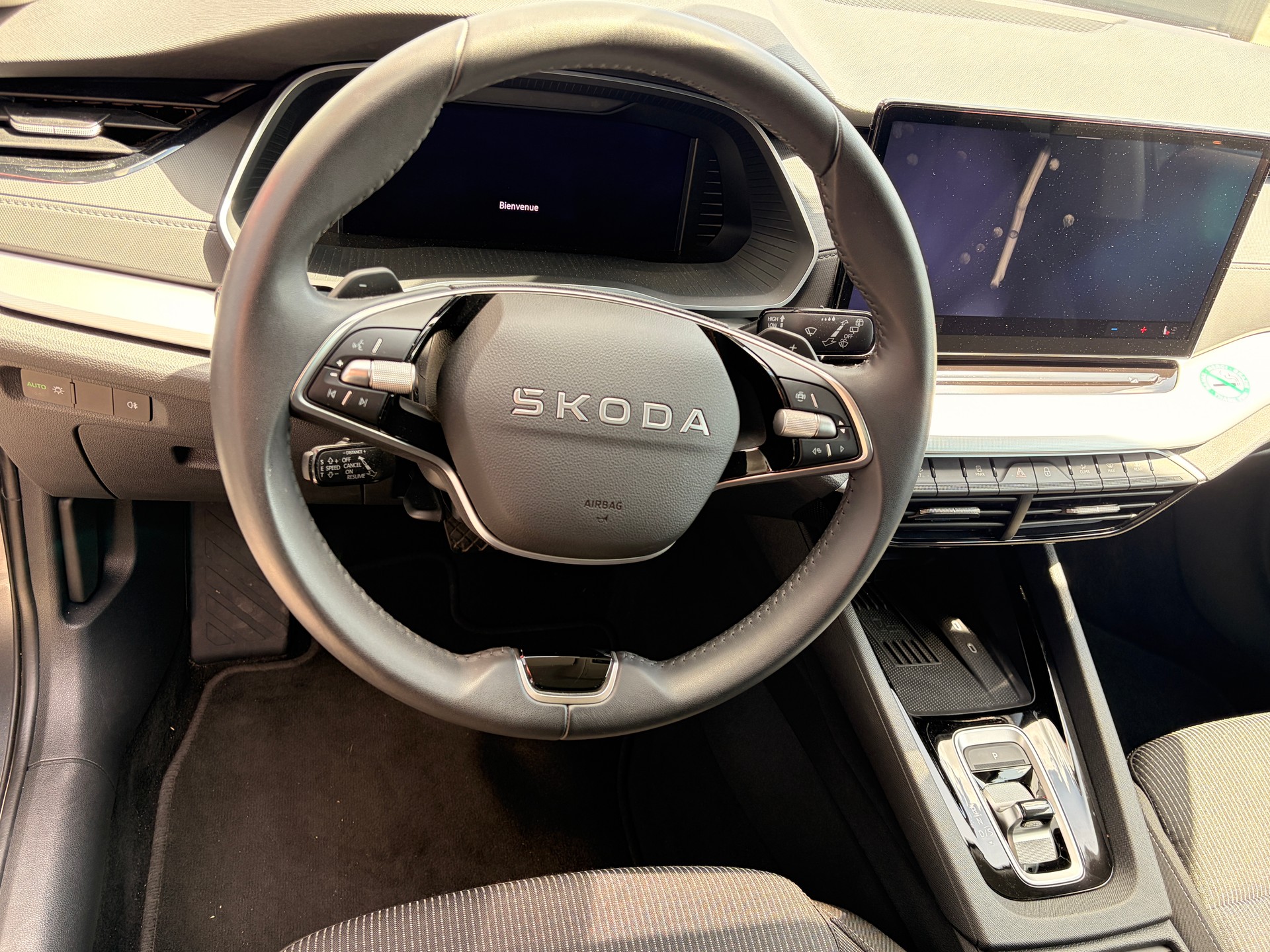SKODA Octavia Combi 2.0 TDI DSG Selection-image-7