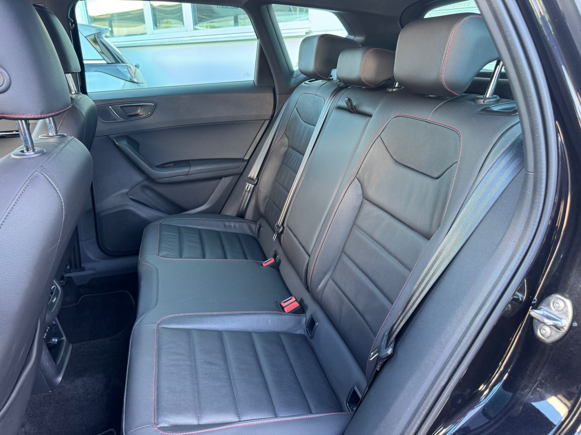 SEAT Ateca 2.0 TSI FR 4Drive DSG-image-15