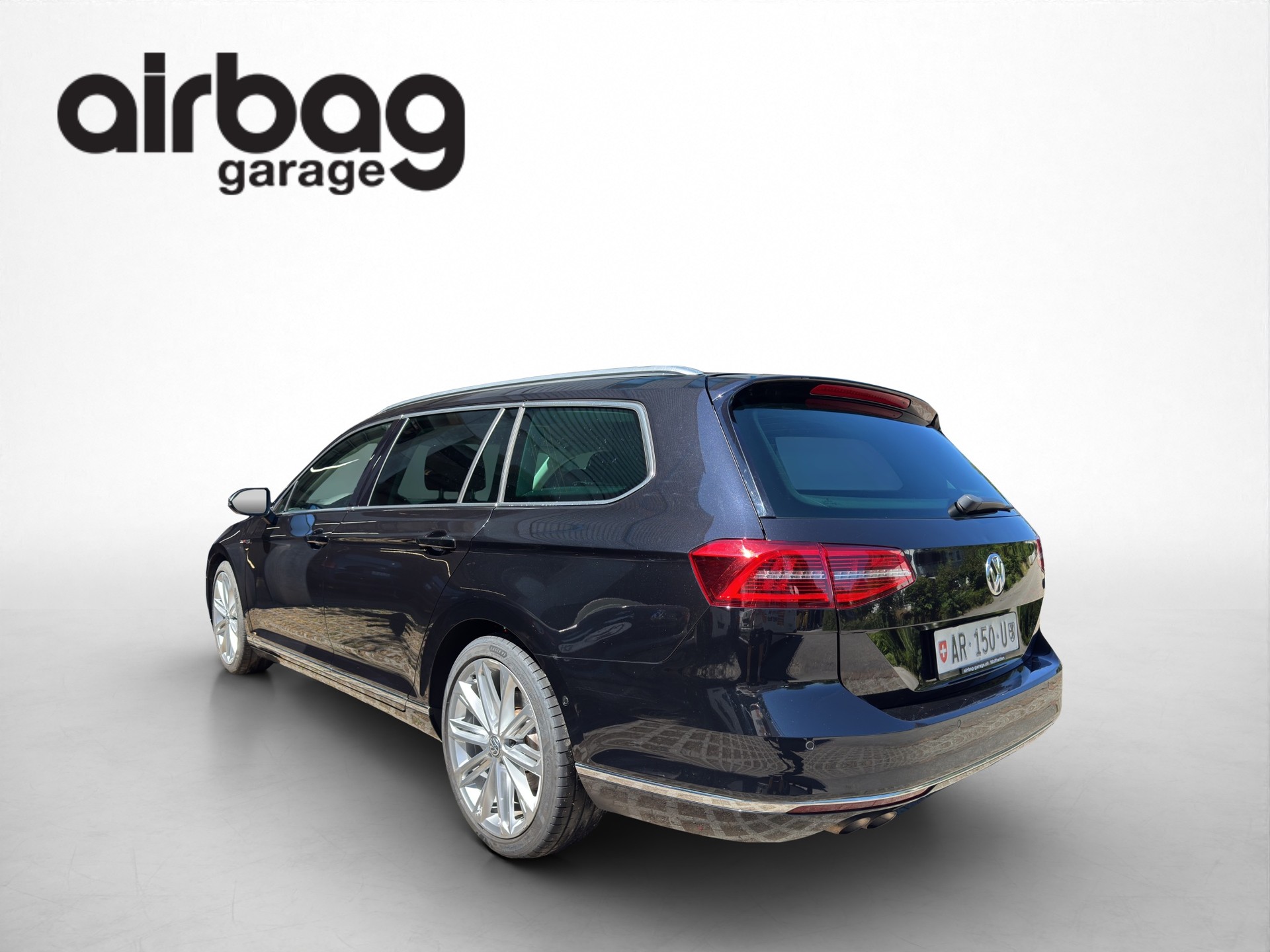 VW Passat Variant 2.0 TDI BMT Highline DSG 4Motion-image-2