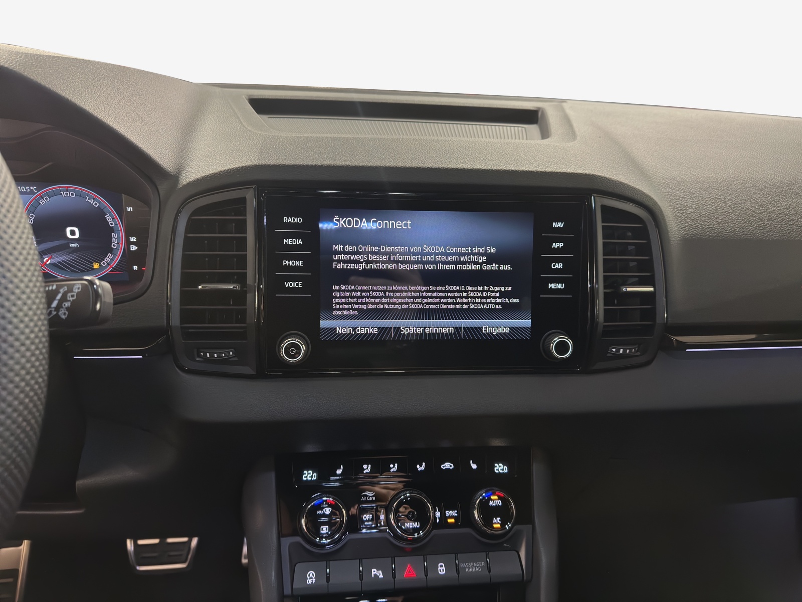 SKODA Karoq 2.0 TSI SportLine 4x4 DSG-image-10