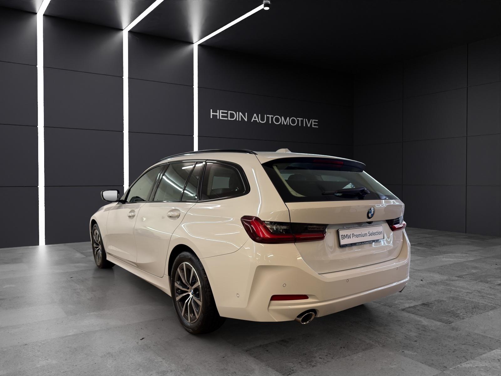 BMW 318d Touring-showroom-element-2