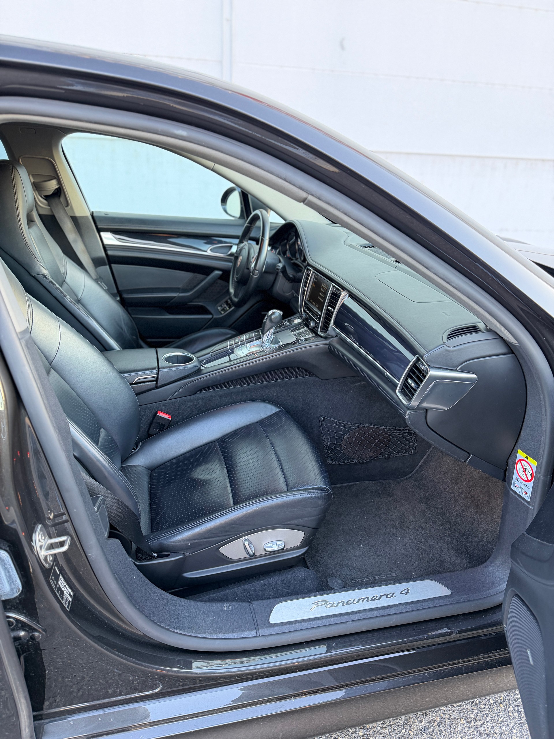 PORSCHE Panamera 4 3.6 PDK-image-9