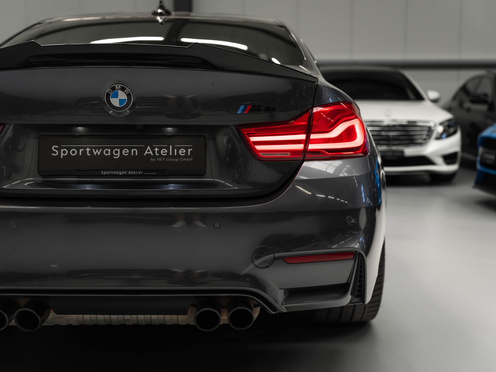 BMW M4 Coupé Competition DKG-image-13