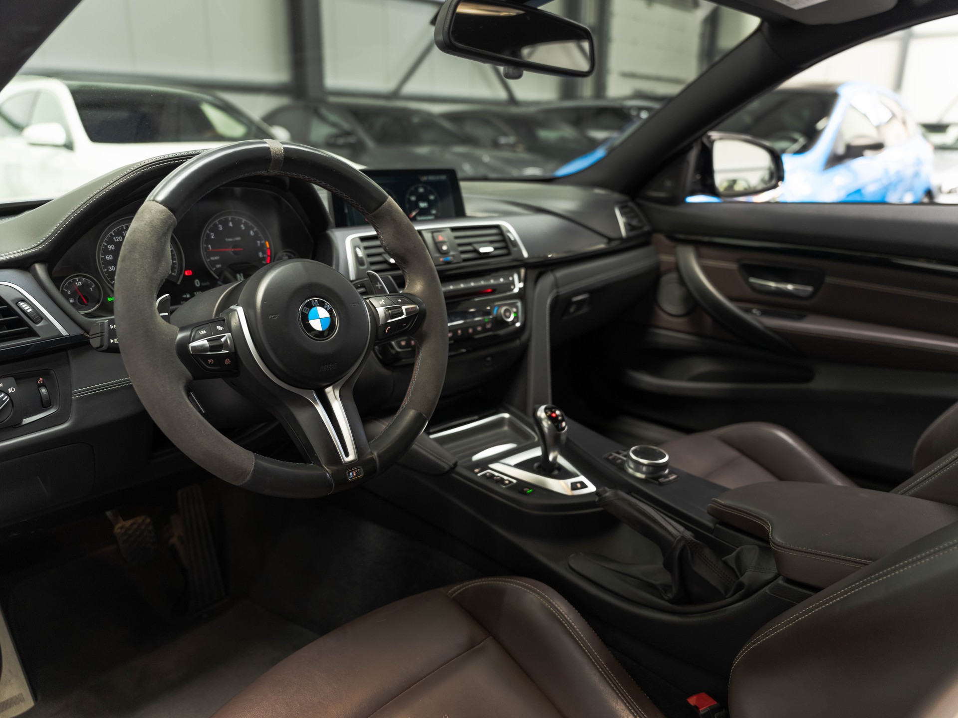 BMW M4 Coupé Competition DKG-image-6
